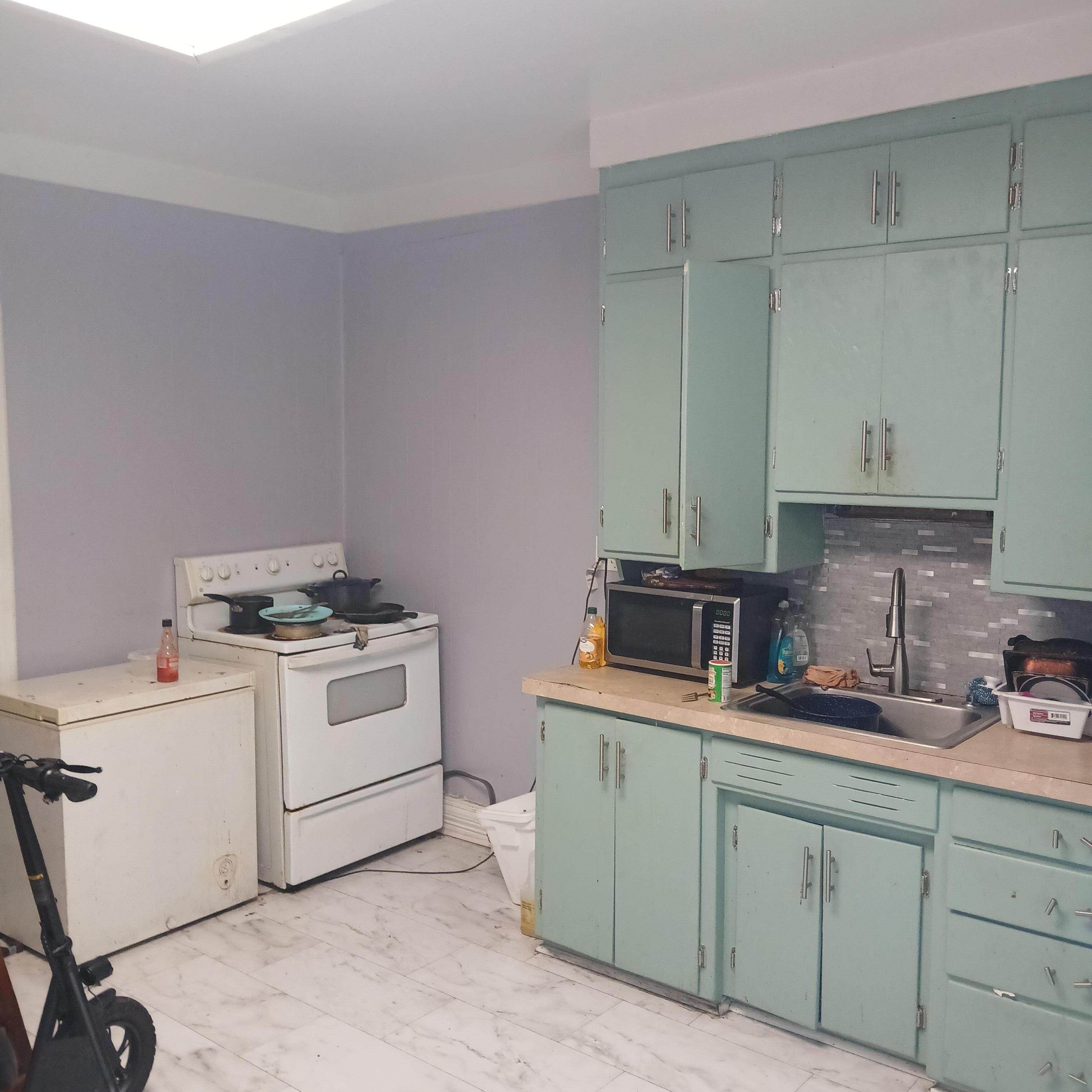 180 Emery Avenue Benton Harbor MI 49022