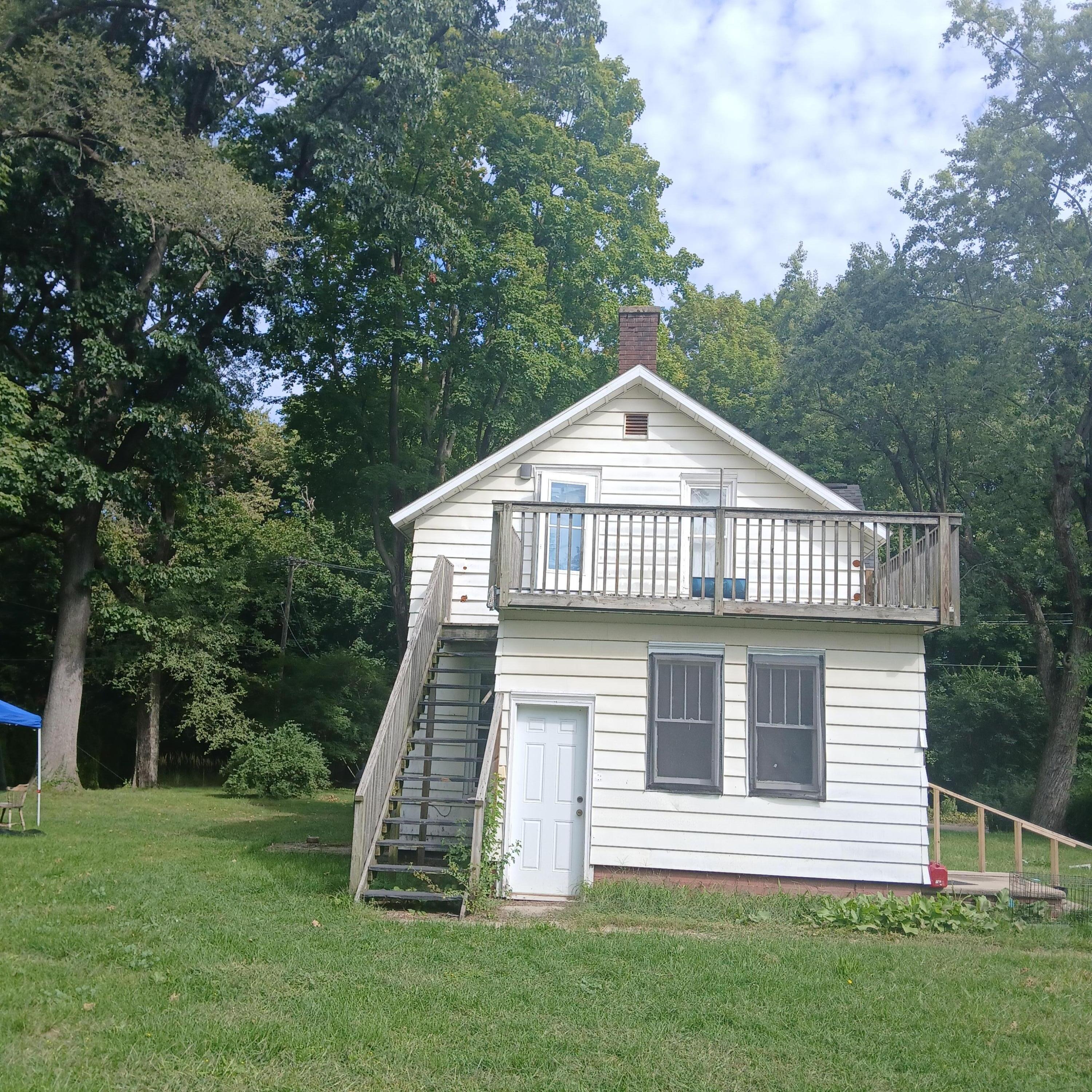 180 Emery Avenue Benton Harbor MI 49022