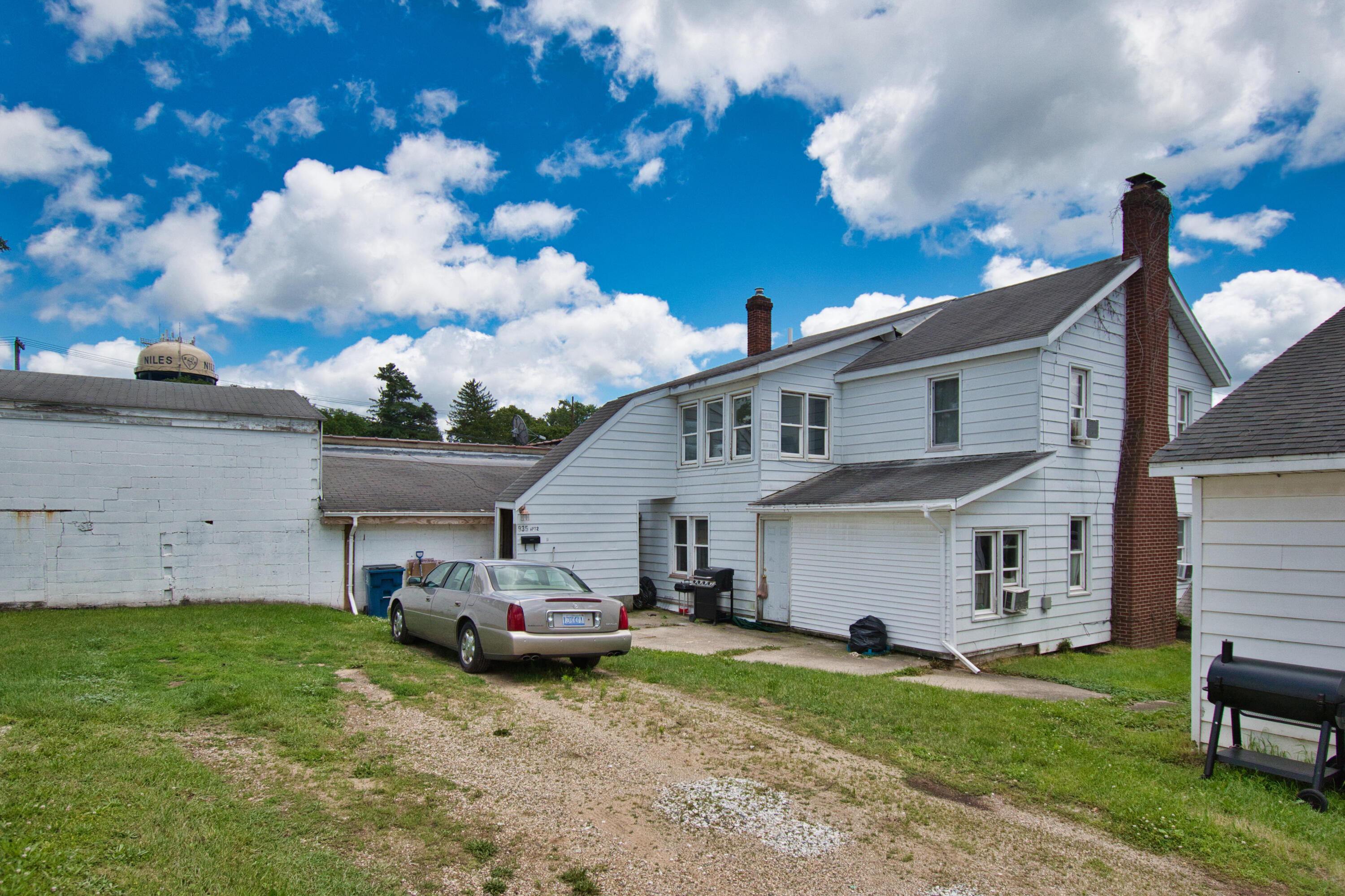 931 Cherry Street Niles MI 49120