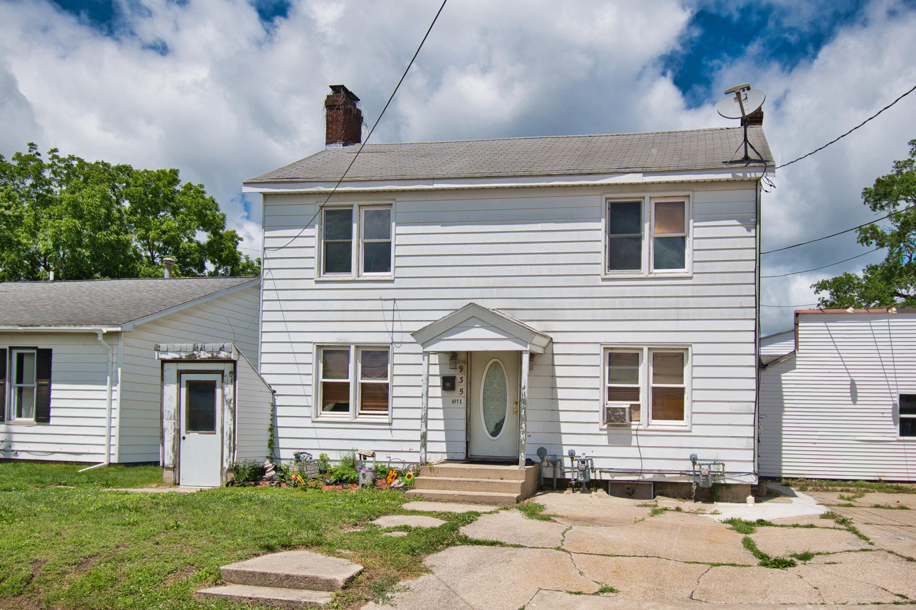 931 Cherry Street Niles MI 49120
