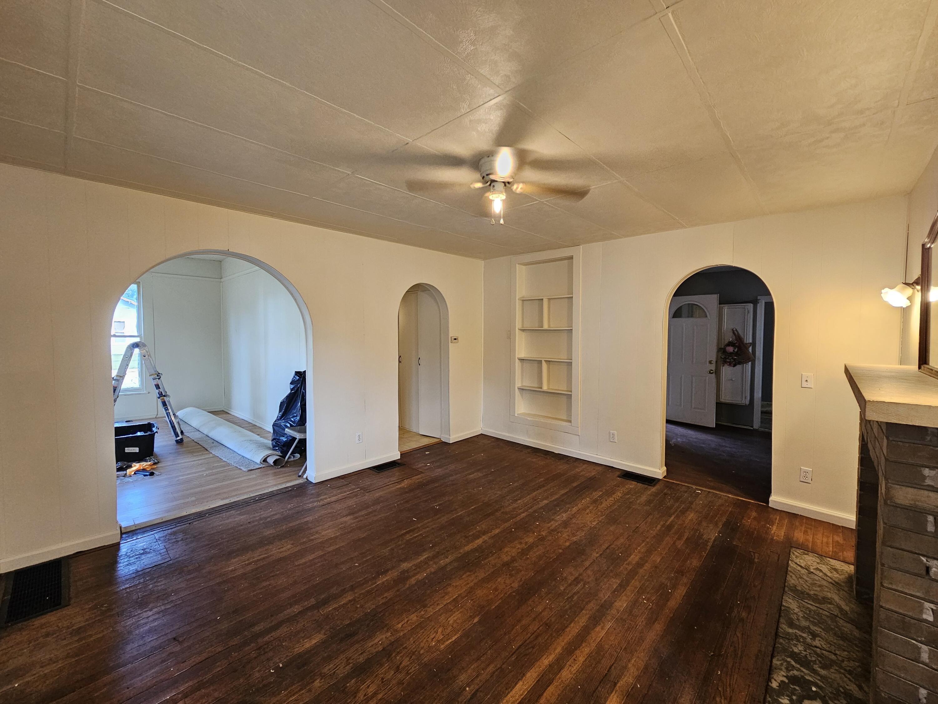122 Oak Street Dowagiac MI 49047