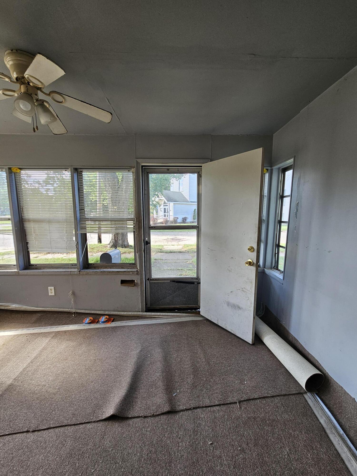122 Oak Street Dowagiac MI 49047