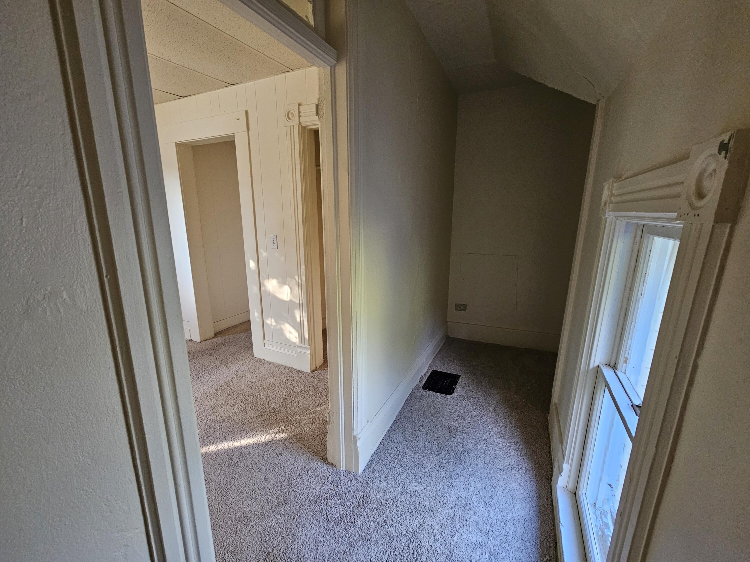 122 Oak Street Dowagiac MI 49047