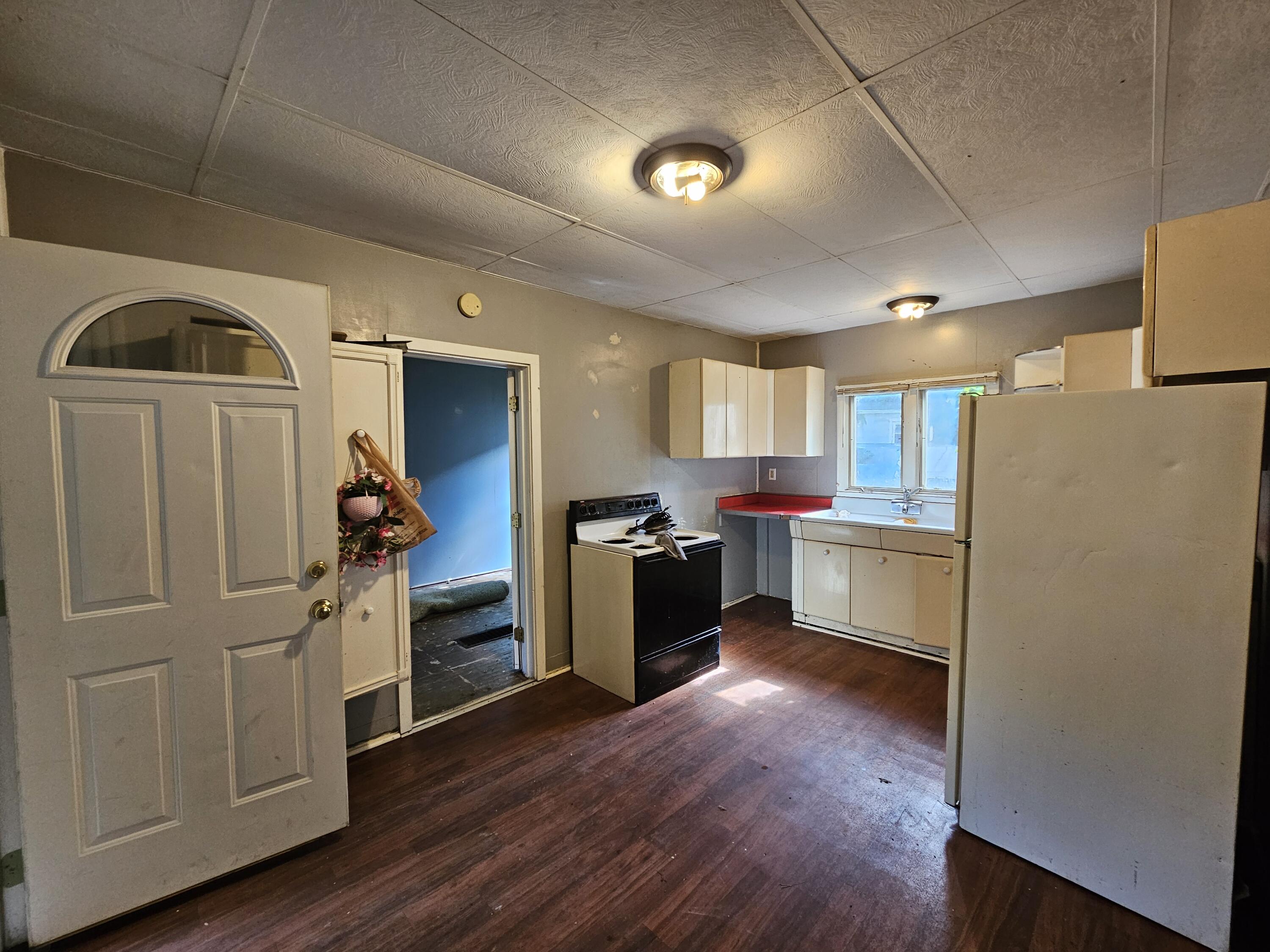 122 Oak Street Dowagiac MI 49047
