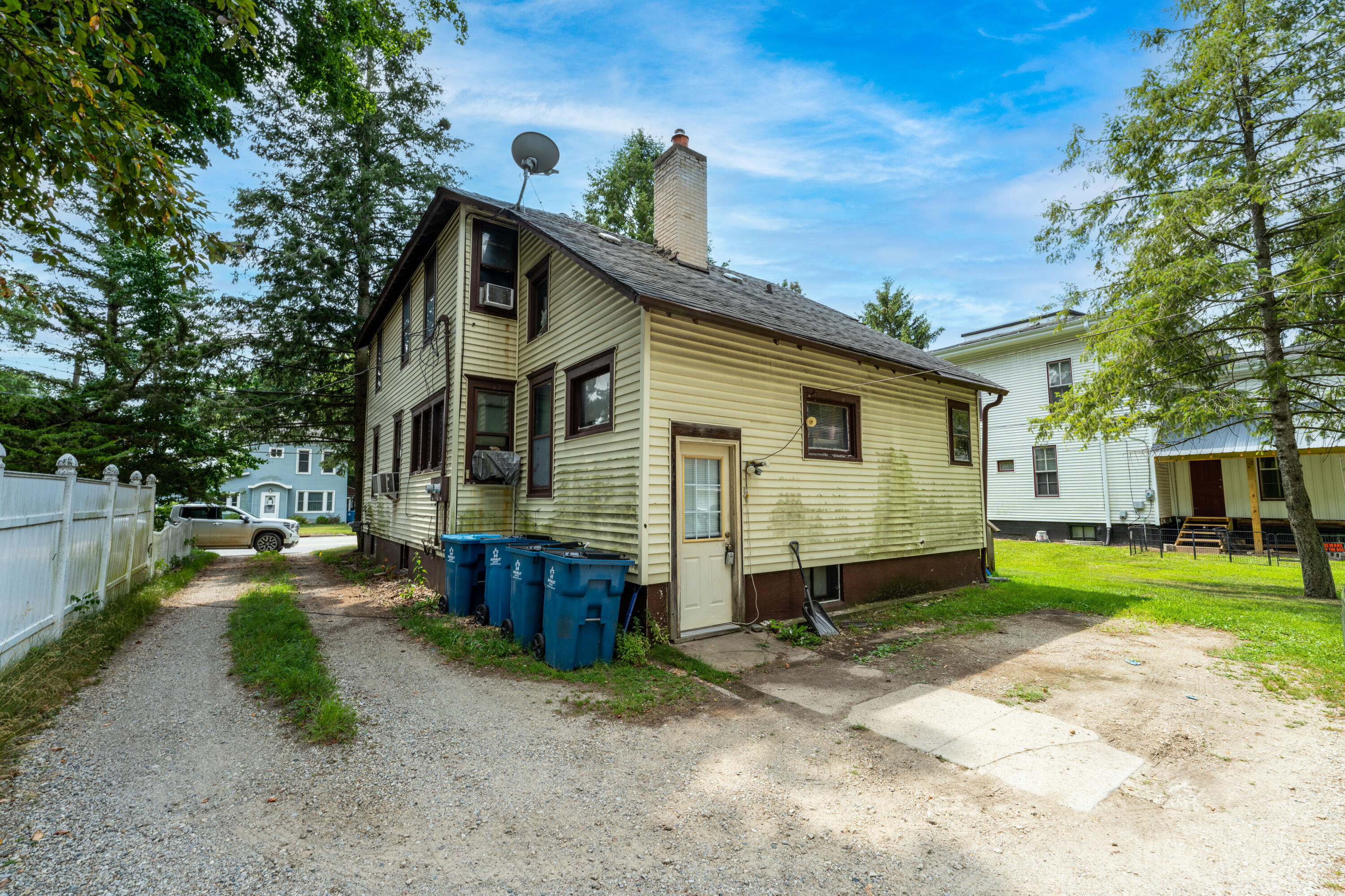 203 E Delaware Street Decatur MI 49045