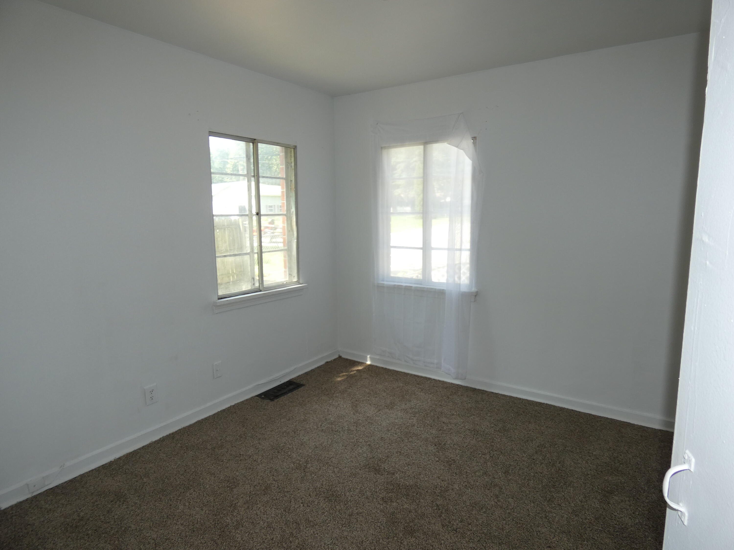 1627 Ogden Avenue Benton Harbor MI 49022