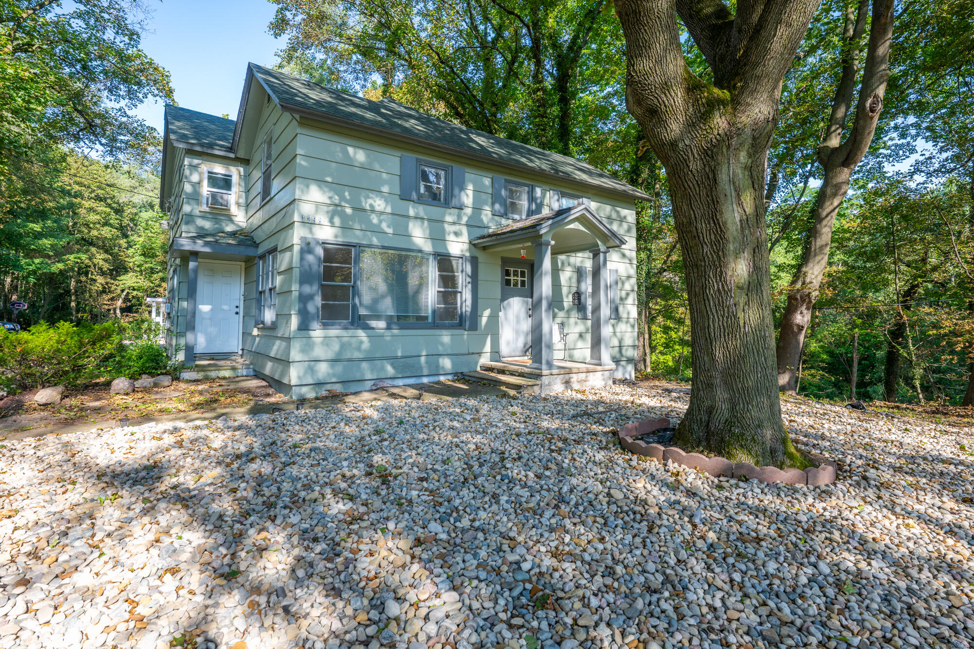 1298 Colfax Avenue Benton Harbor MI 49022