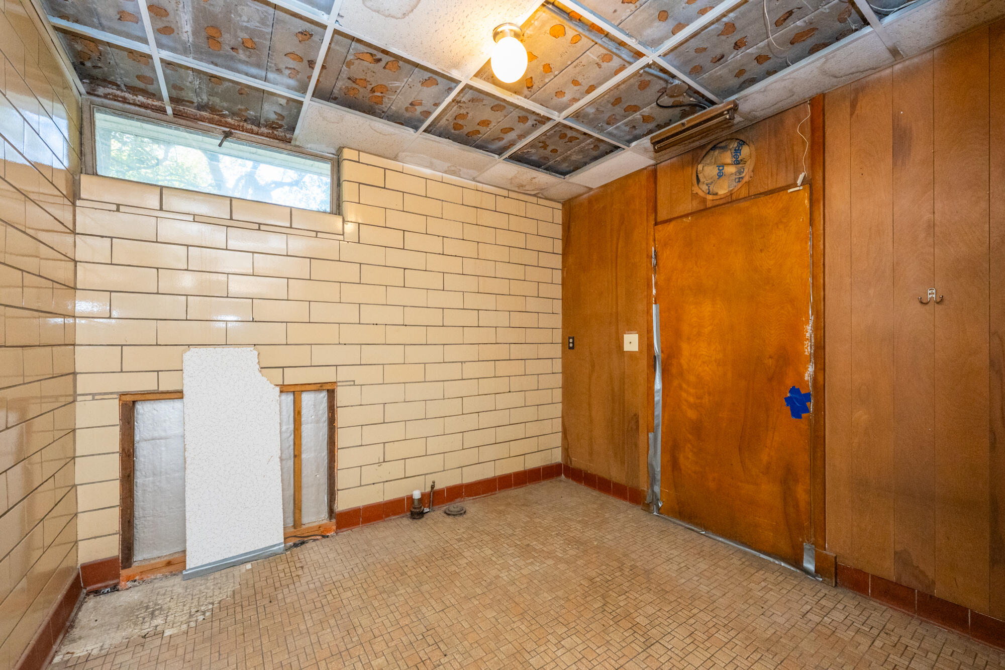 1298 Colfax Avenue Benton Harbor MI 49022