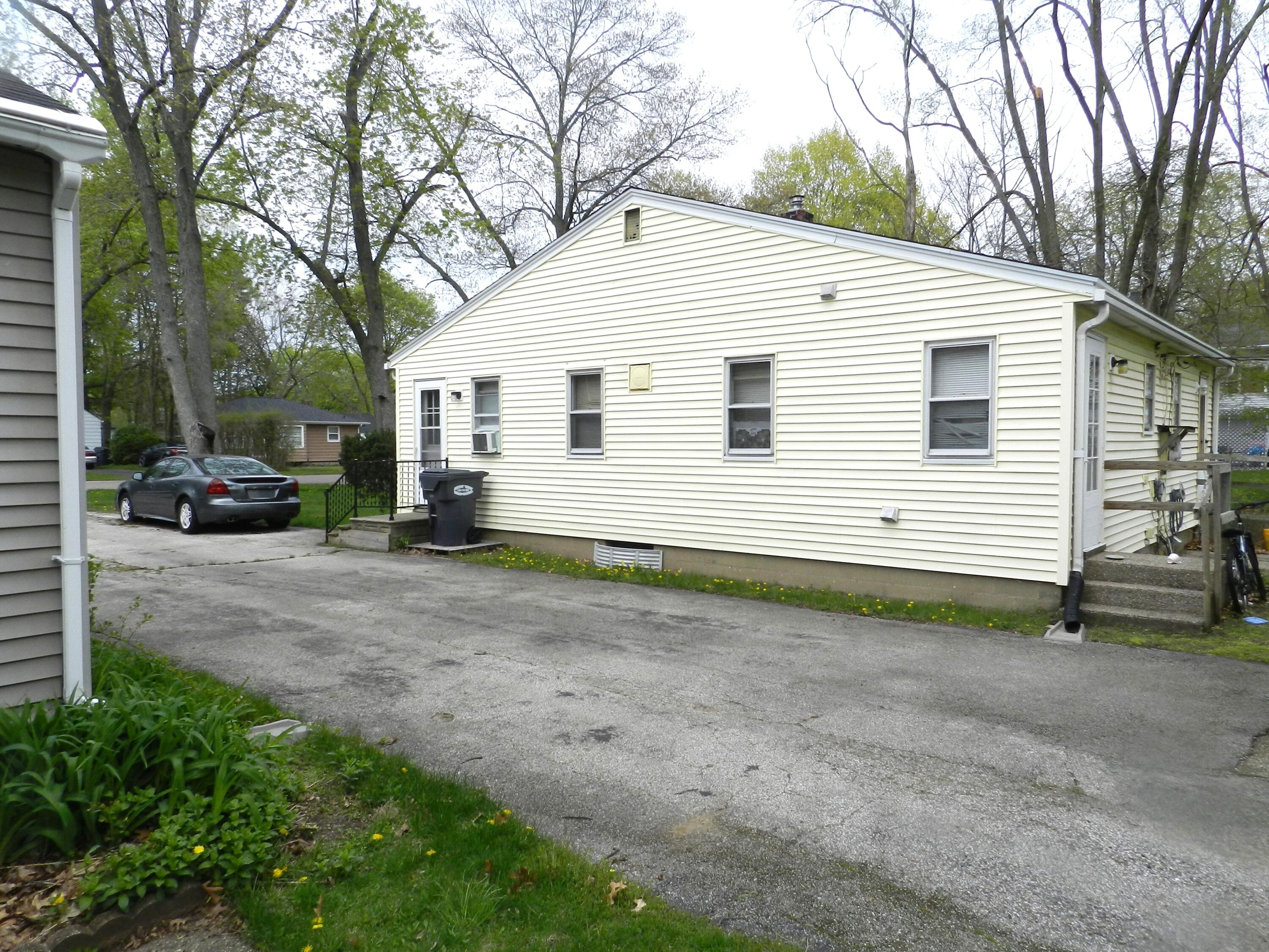 518 & 528 Chippewa Road Benton Harbor MI 49022