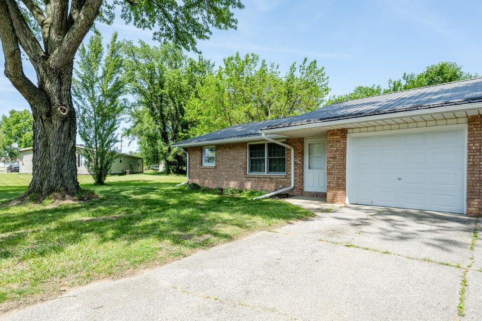 6830 E Napier Avenue Benton Harbor MI 49022