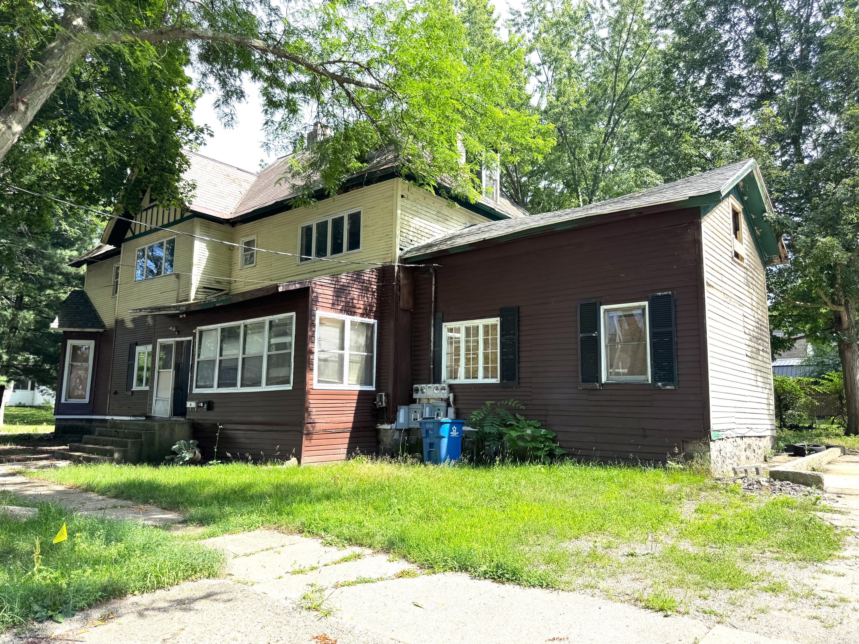 307 Orchard Street Dowagiac MI 49047