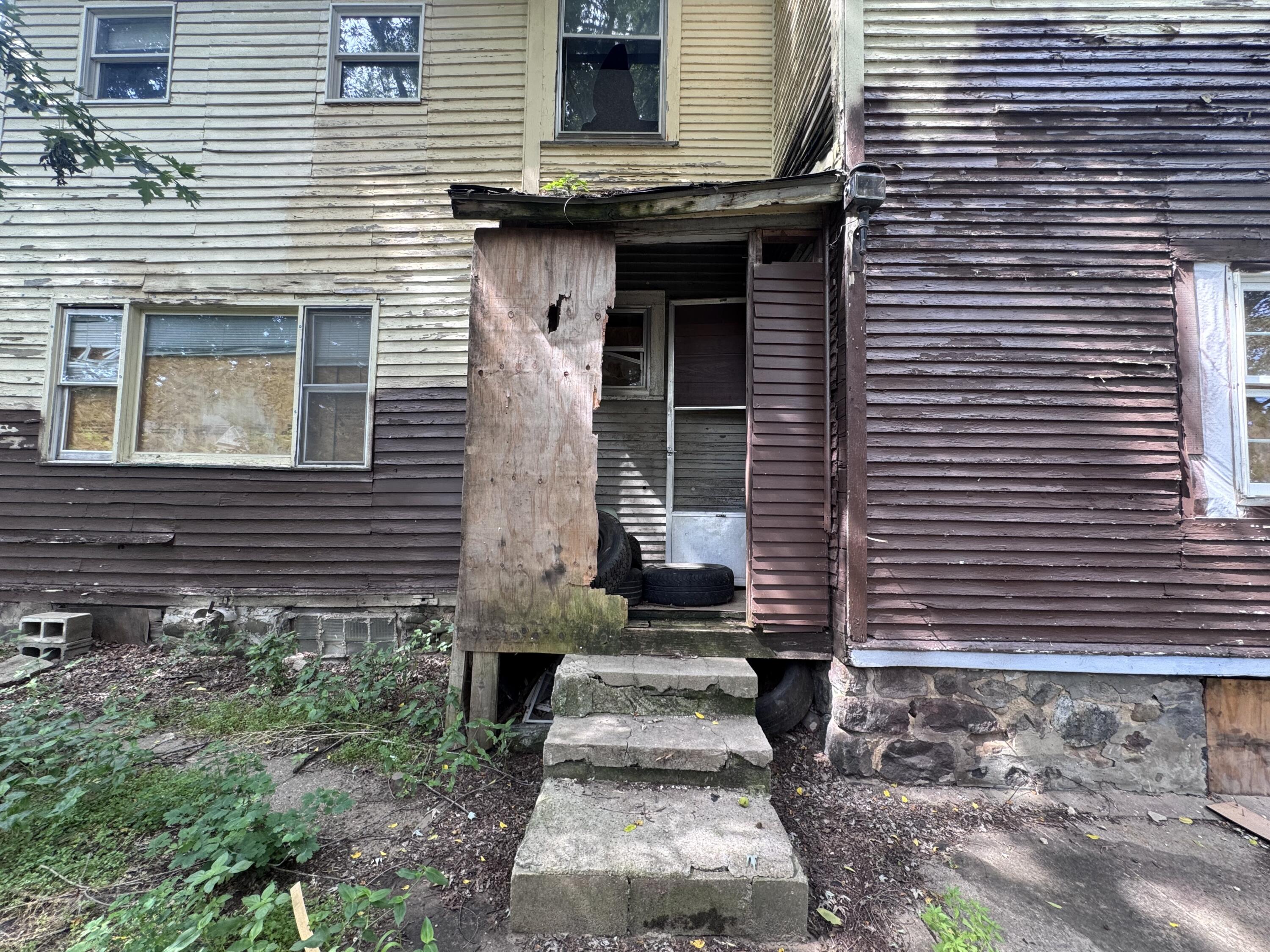307 Orchard Street Dowagiac MI 49047