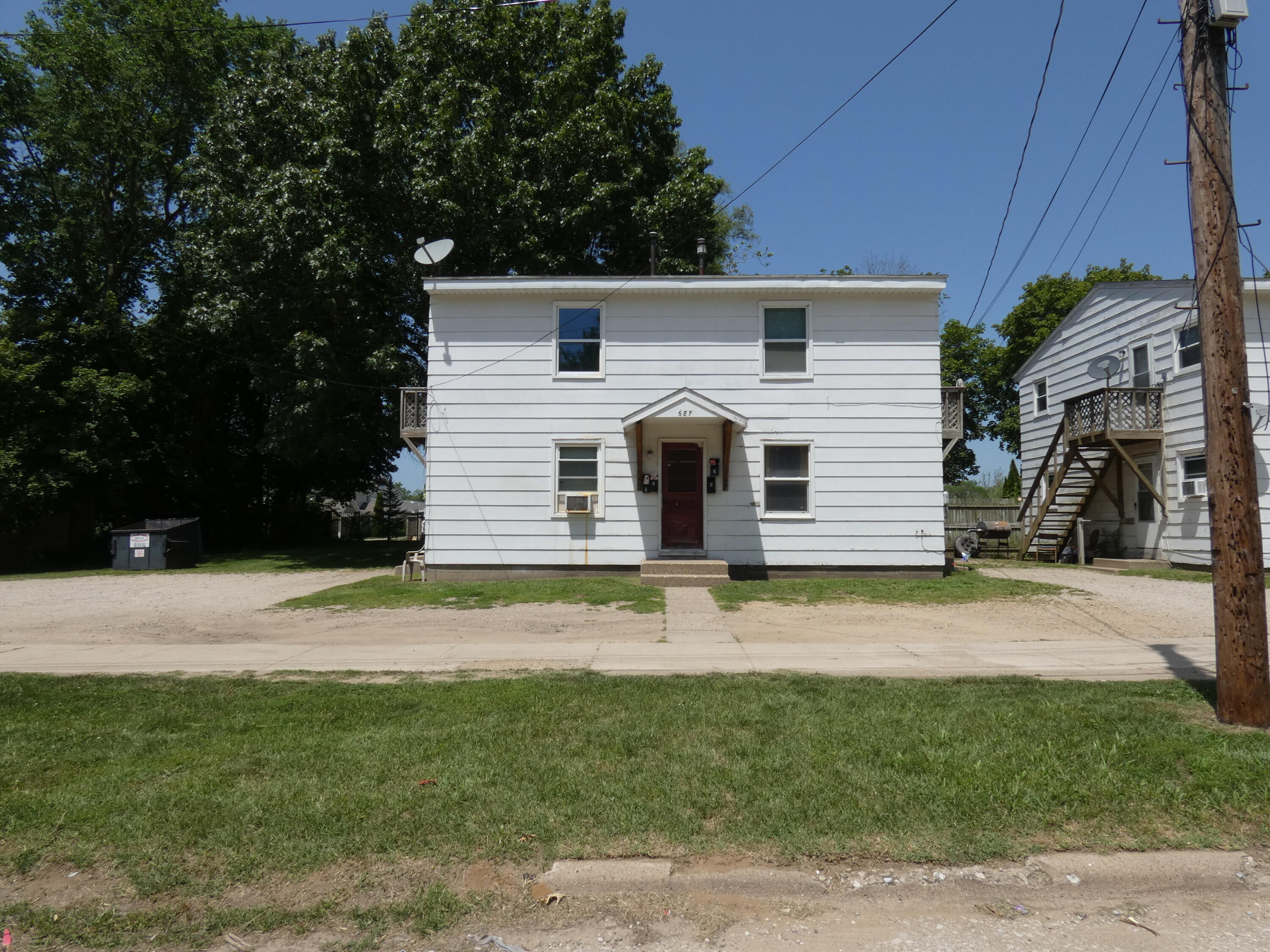 687 Mcguigan Avenue Benton Harbor MI 49022