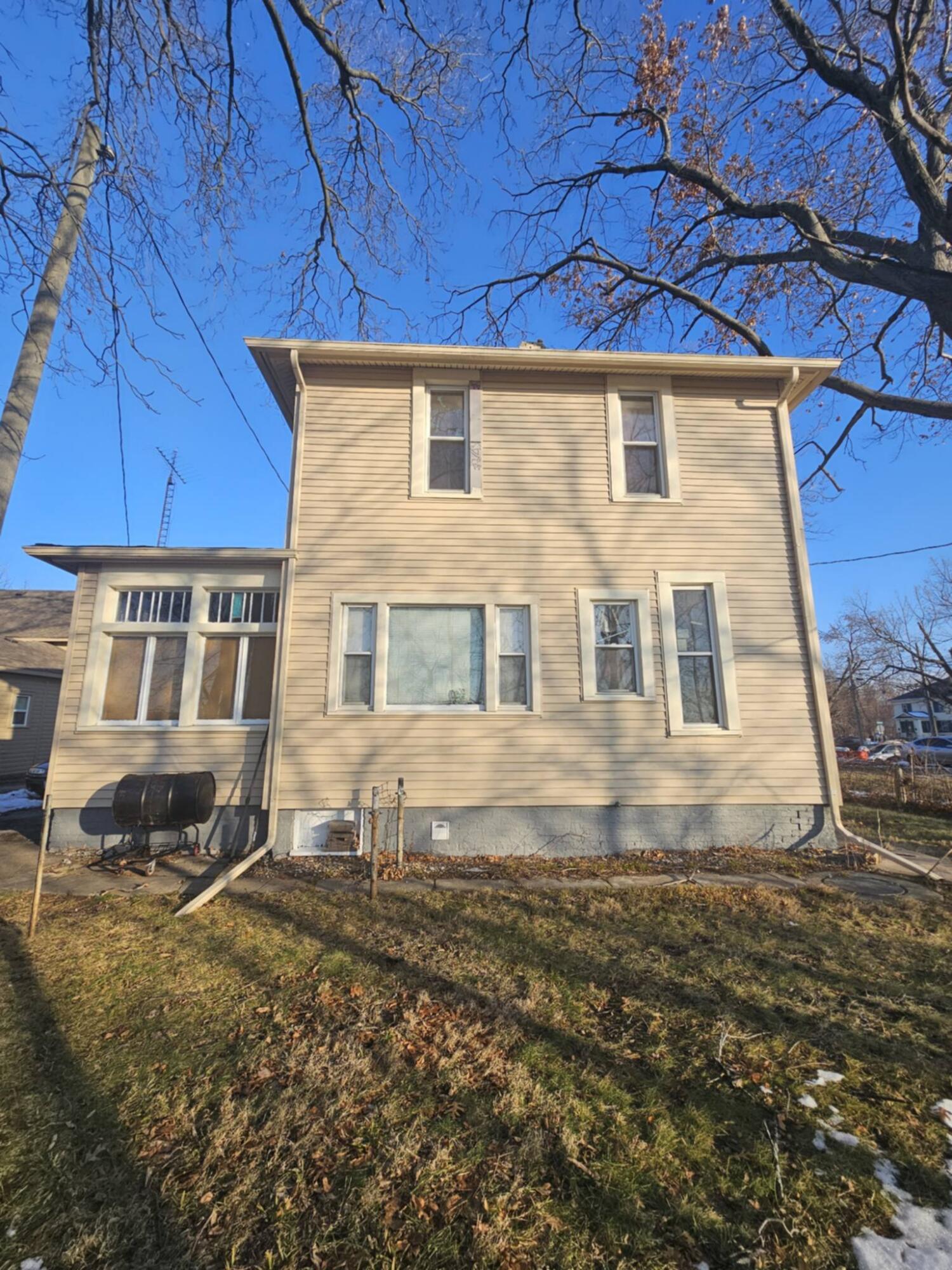 468 Colfax Avenue Benton Harbor MI 49022
