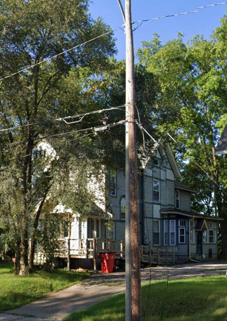 468 Colfax Avenue Benton Harbor MI 49022