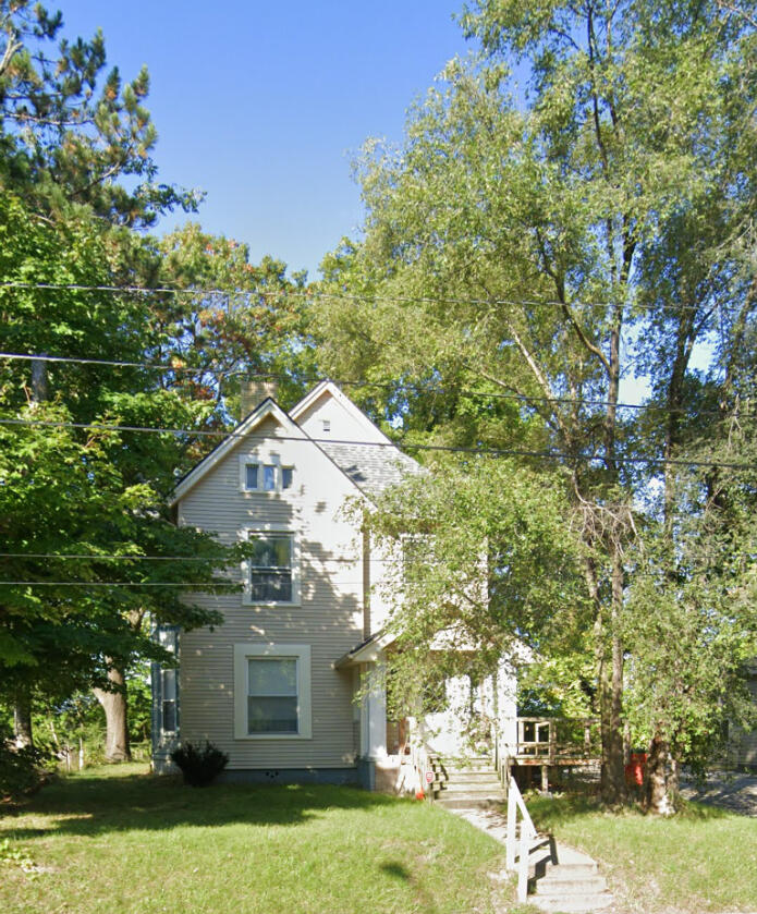 468 Colfax Avenue Benton Harbor MI 49022