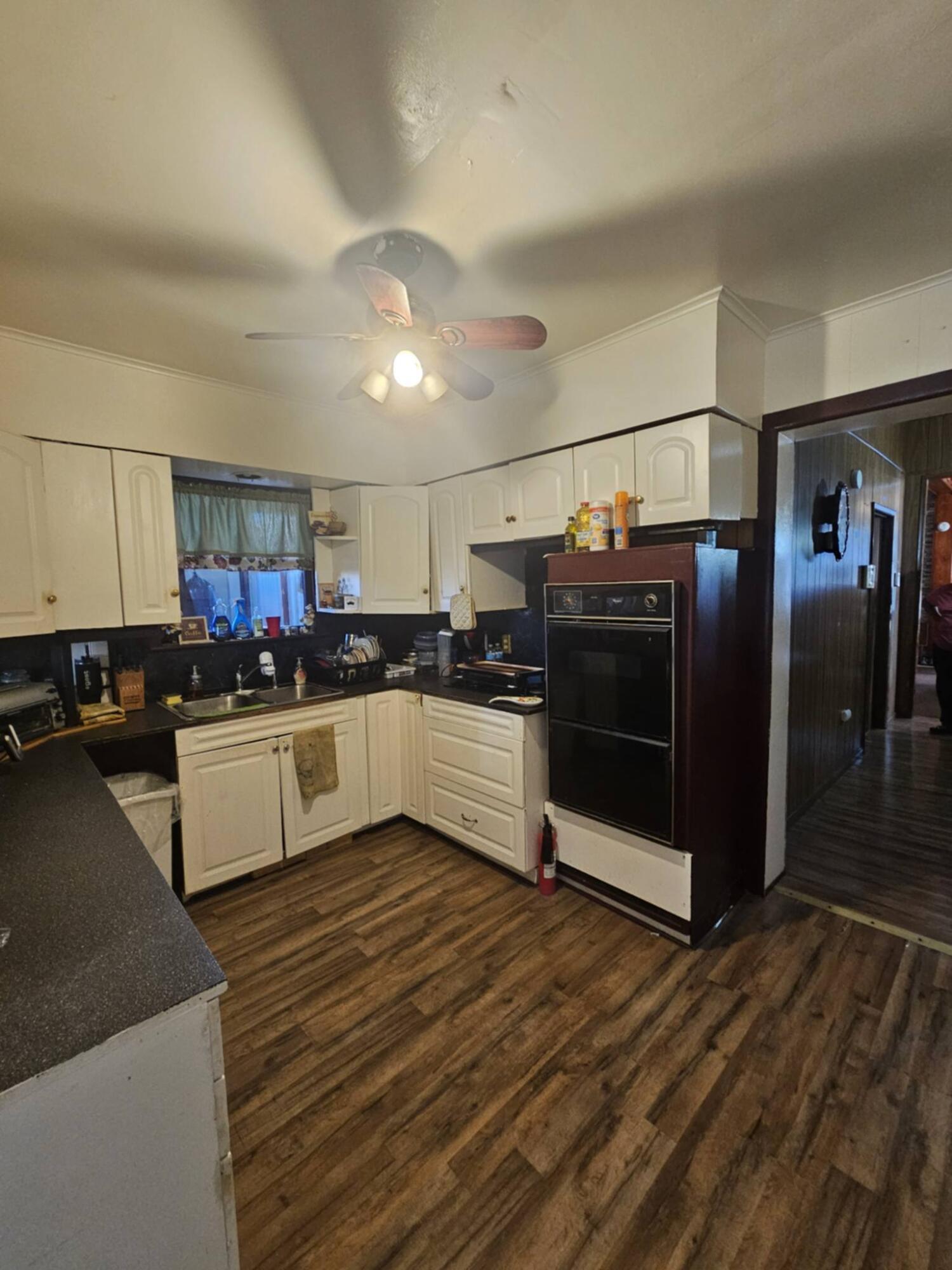 468 Colfax Avenue Benton Harbor MI 49022