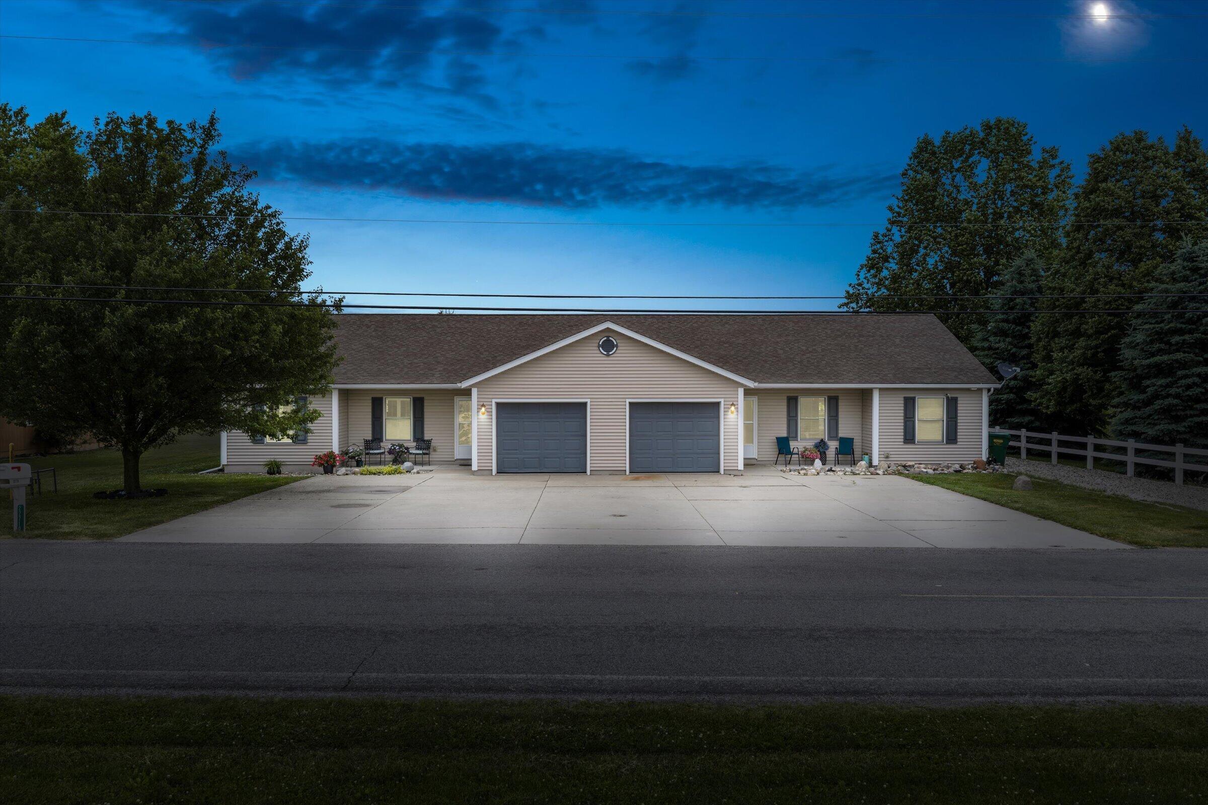 22710 Diamond Cove Street Cassopolis MI 49031