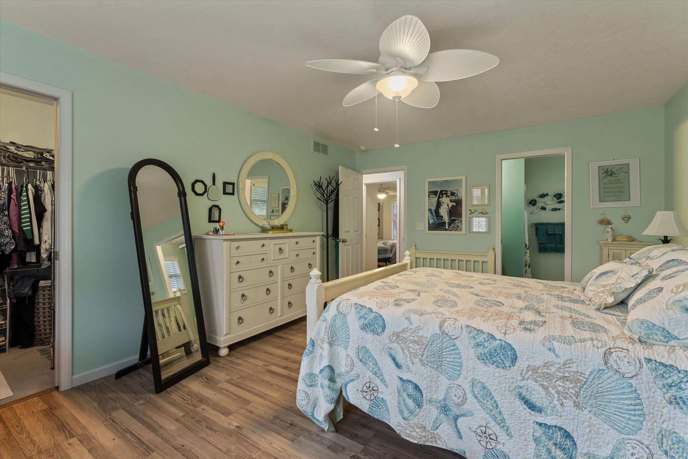 22710 Diamond Cove Street Cassopolis MI 49031