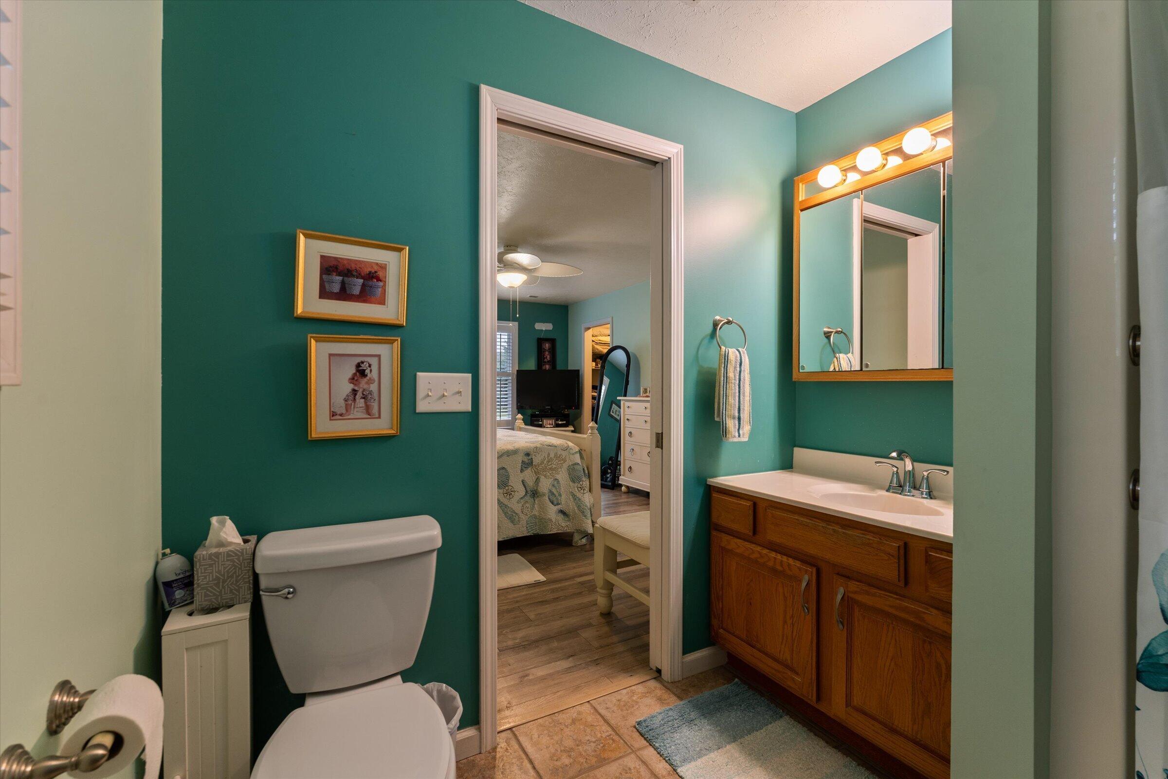 22710 Diamond Cove Street Cassopolis MI 49031