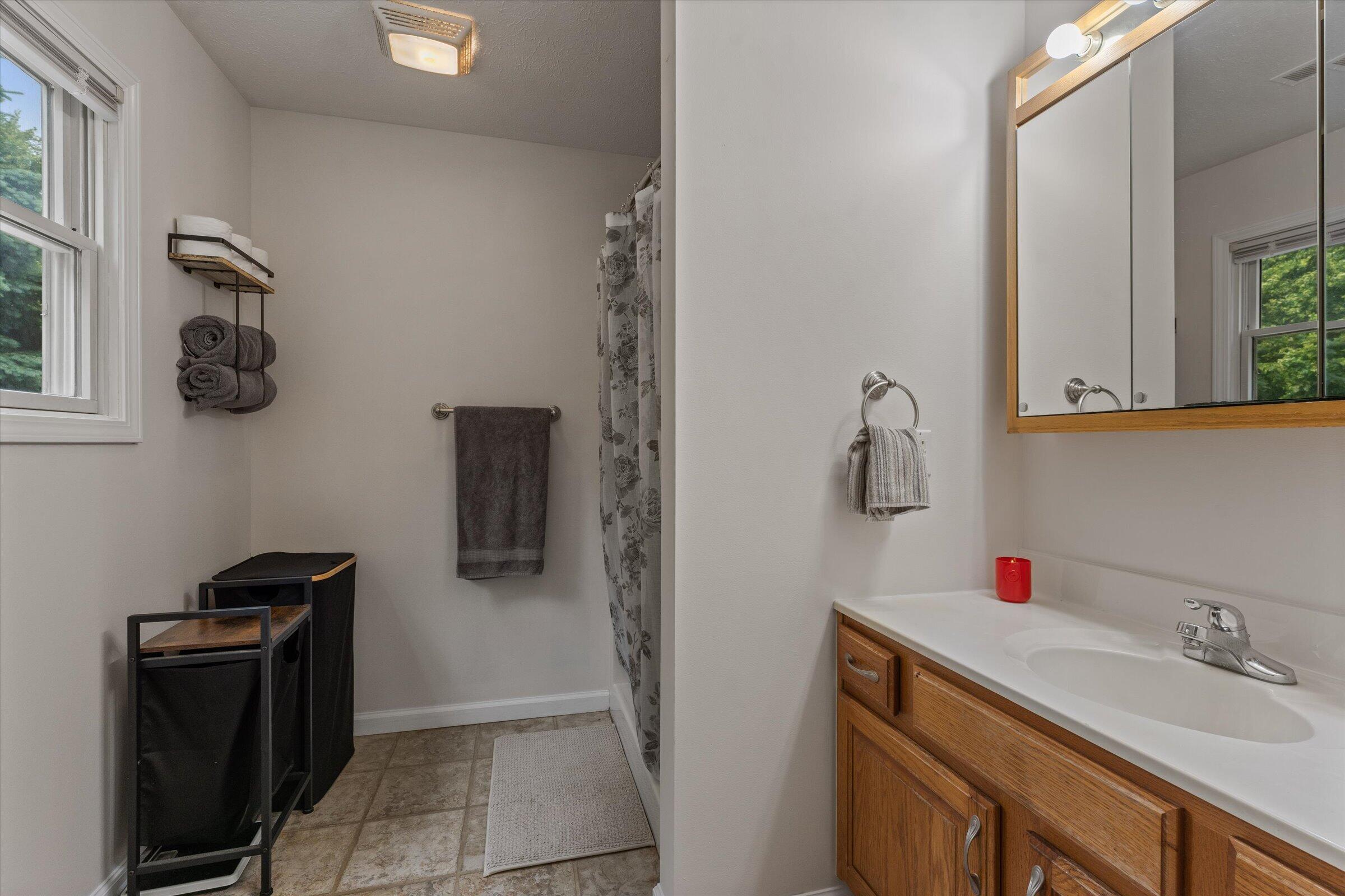 22710 Diamond Cove Street Cassopolis MI 49031