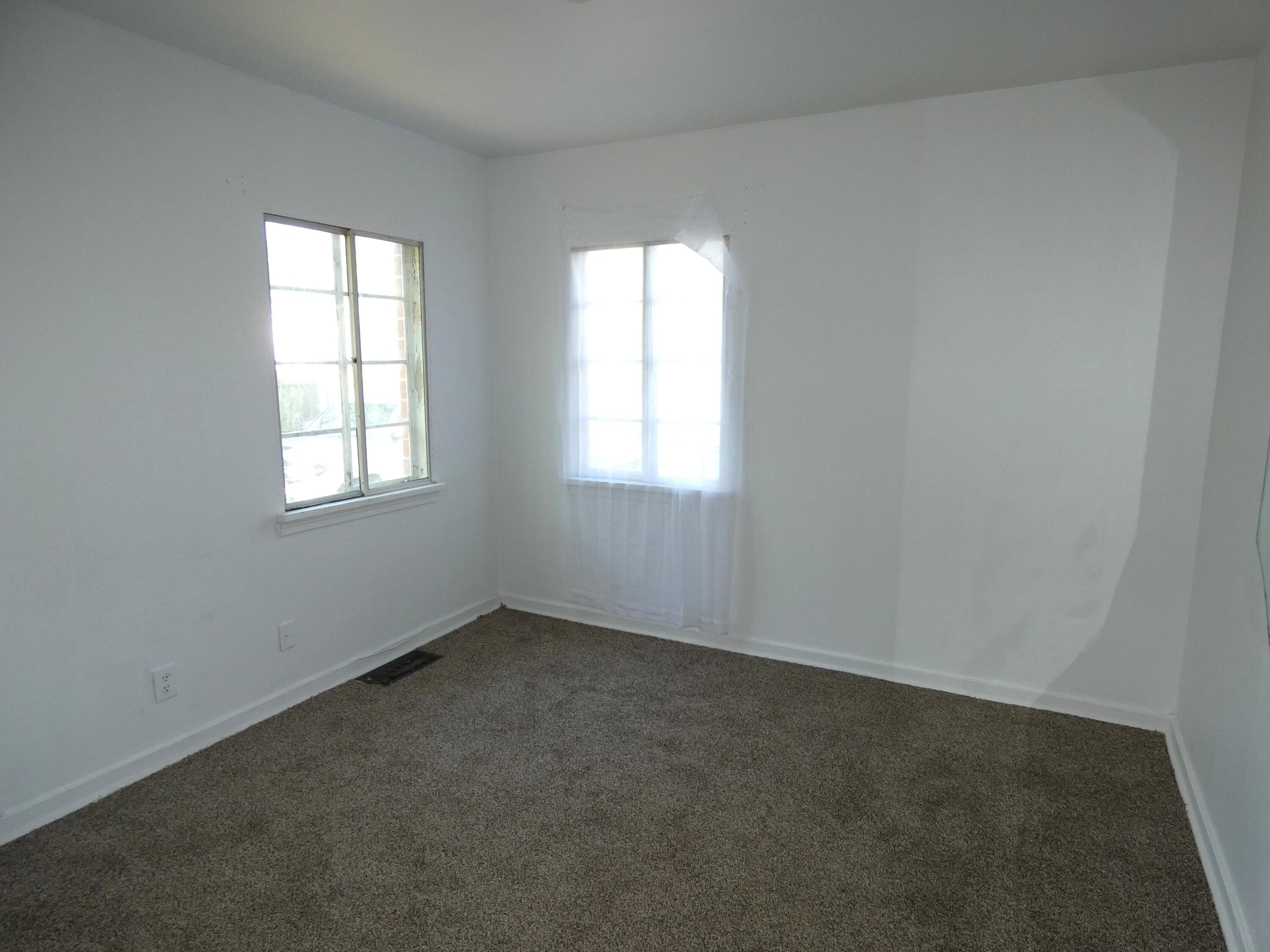 1627 Ogden Avenue Benton Harbor MI 49022