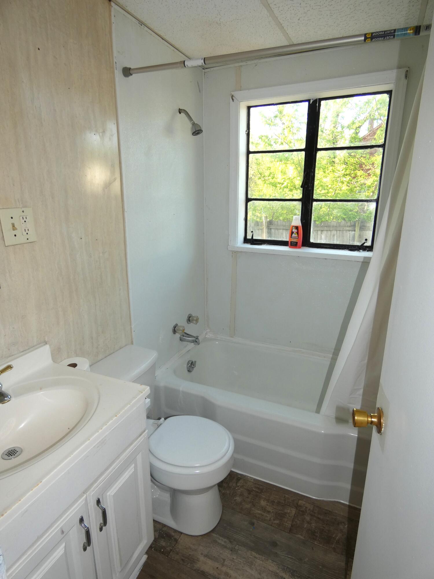 1627 Ogden Avenue Benton Harbor MI 49022
