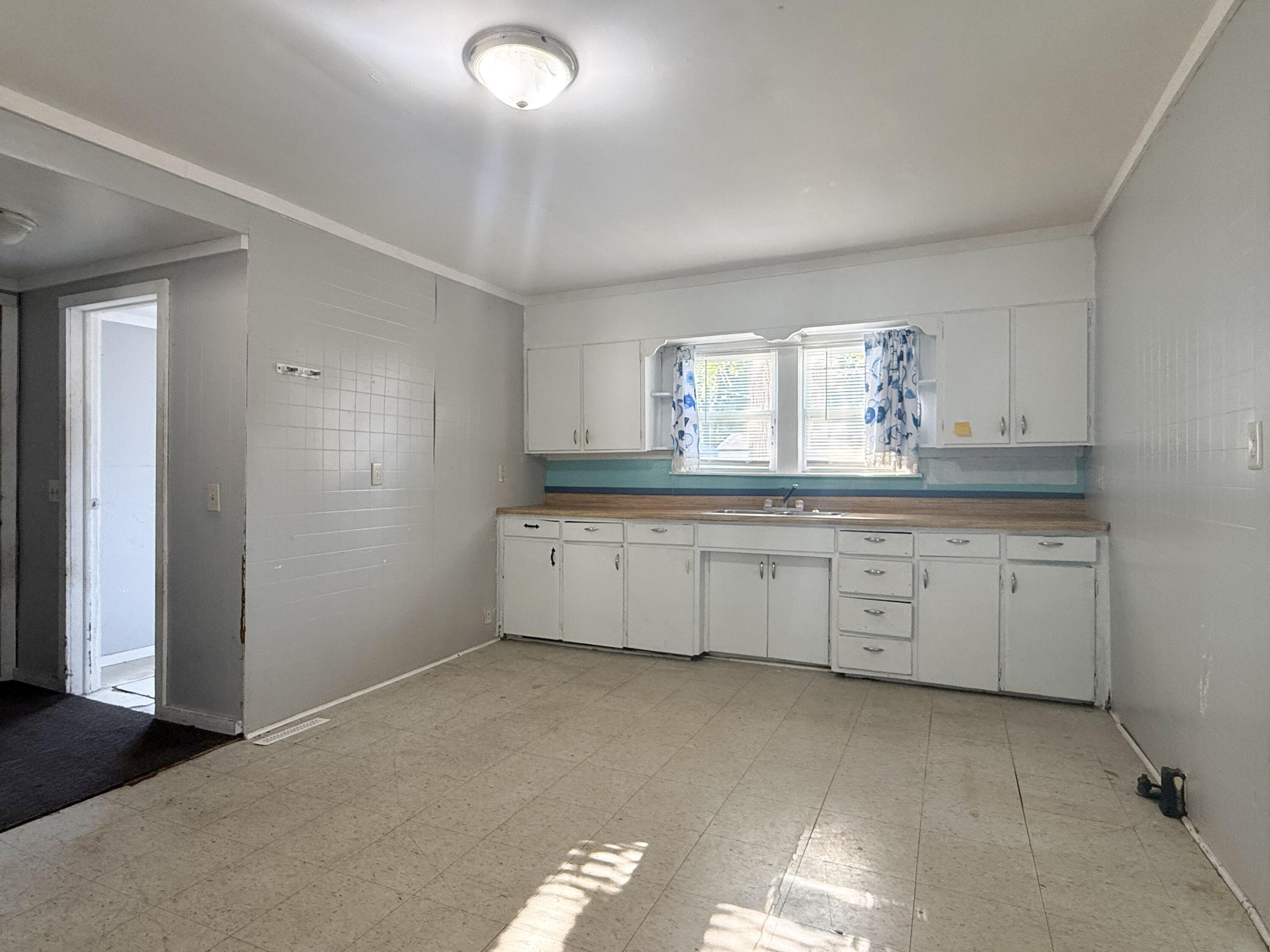 423 E Division Street Dowagiac MI 49047
