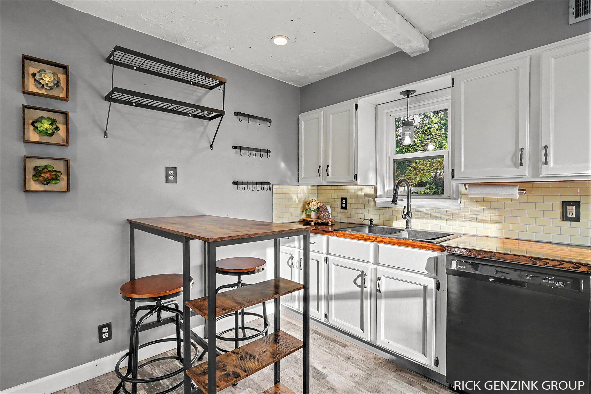 297 W 30th Street Holland MI 49423