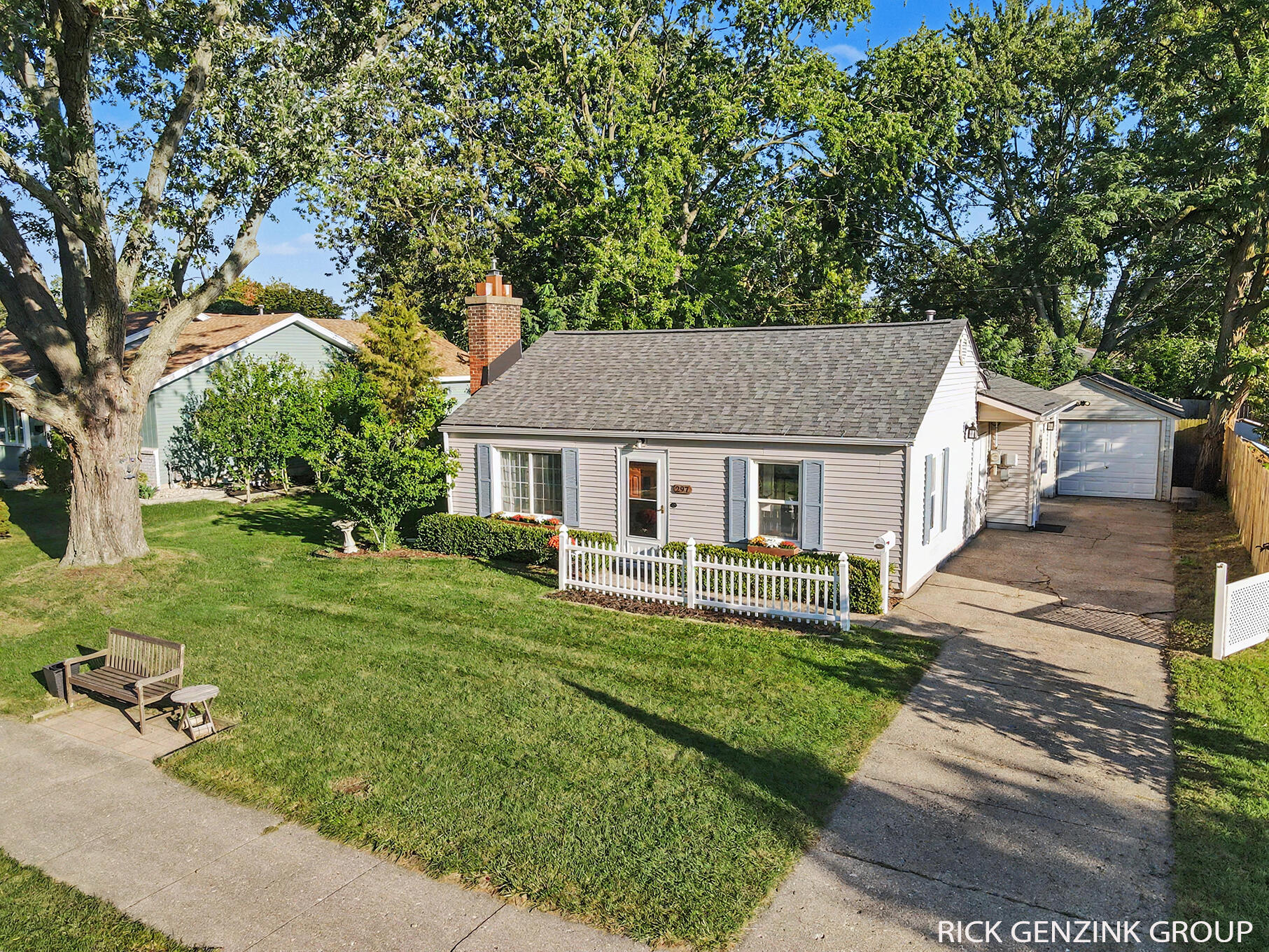 297 W 30th Street Holland MI 49423