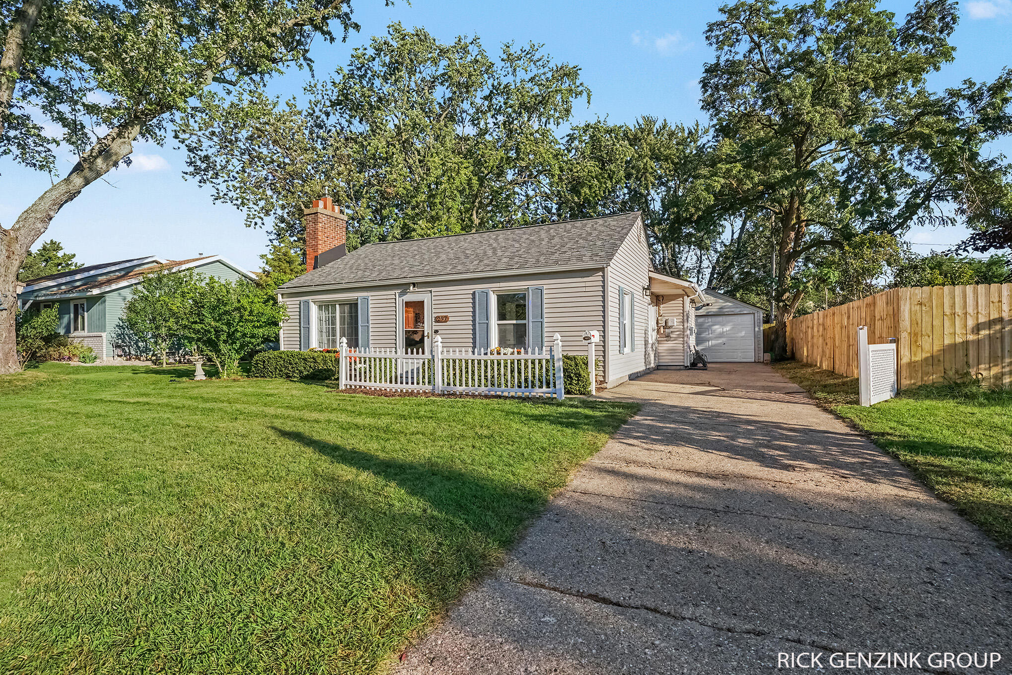 297 W 30th Street Holland MI 49423