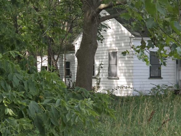 697 W Grand Avenue Muskegon MI 49441