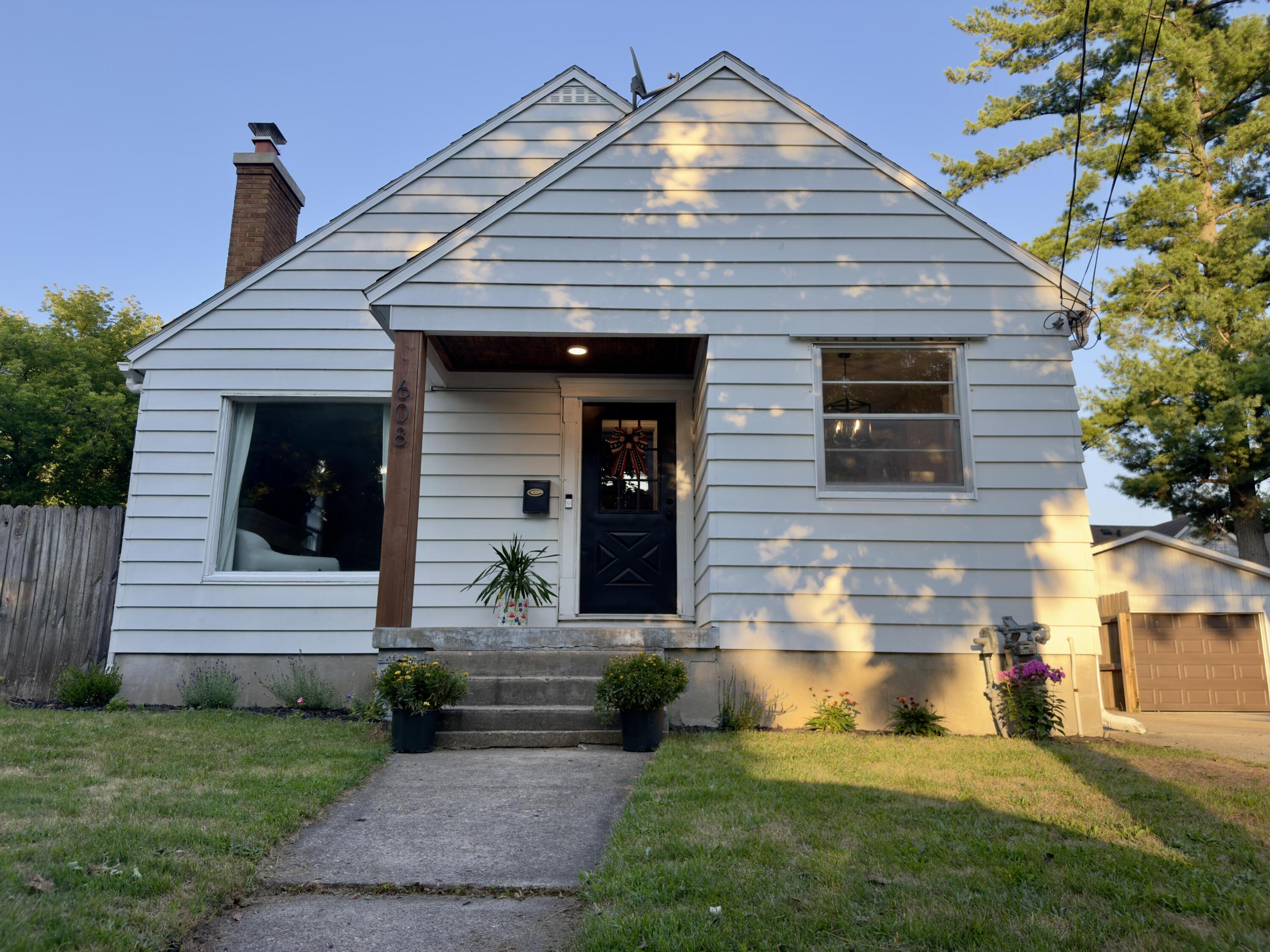 608 Garfield Avenue NW Grand Rapids MI 49504