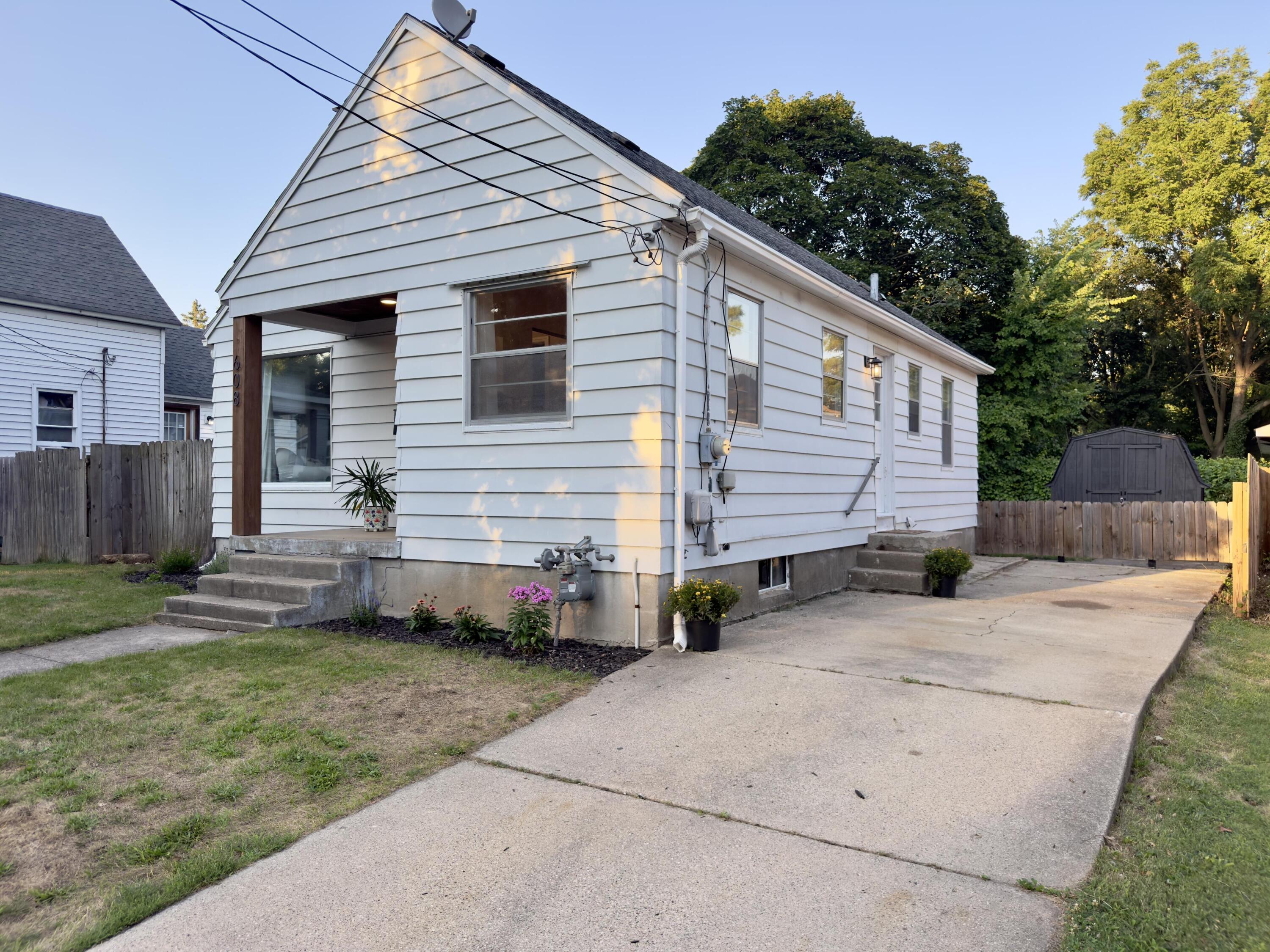 608 Garfield Avenue NW Grand Rapids MI 49504