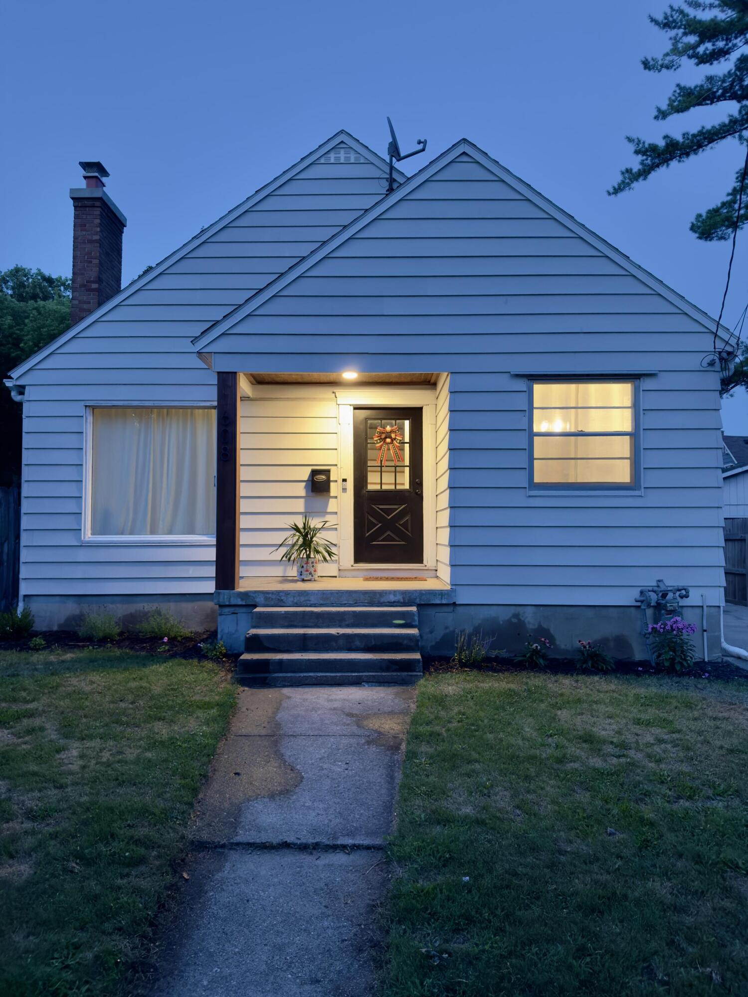 608 Garfield Avenue NW Grand Rapids MI 49504