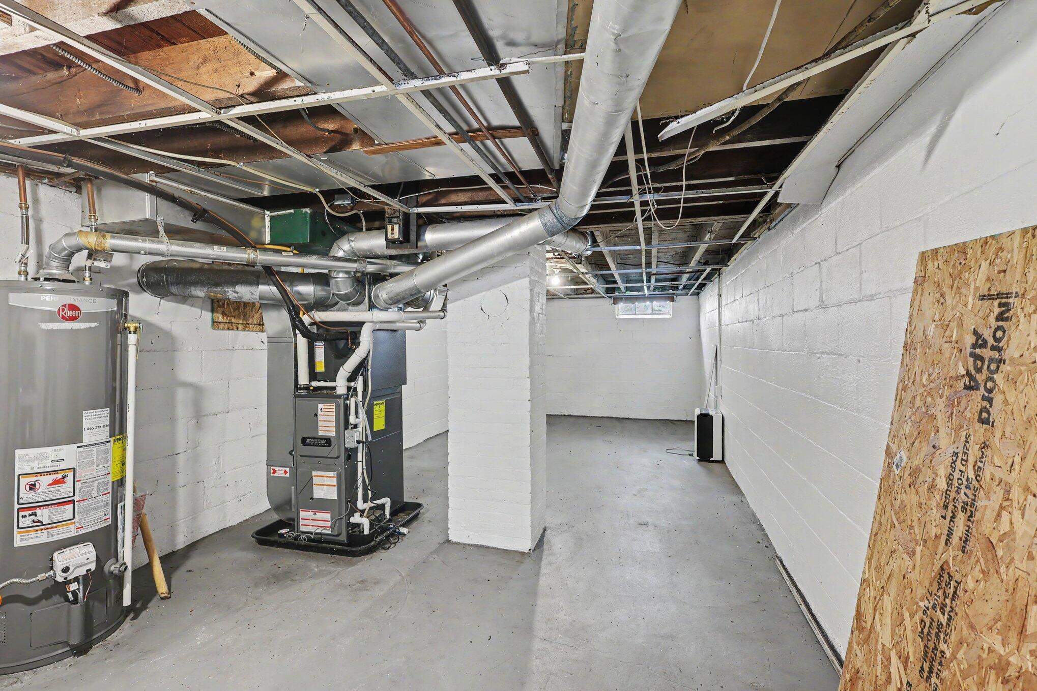 506 W Muskegon Avenue Muskegon MI 49441