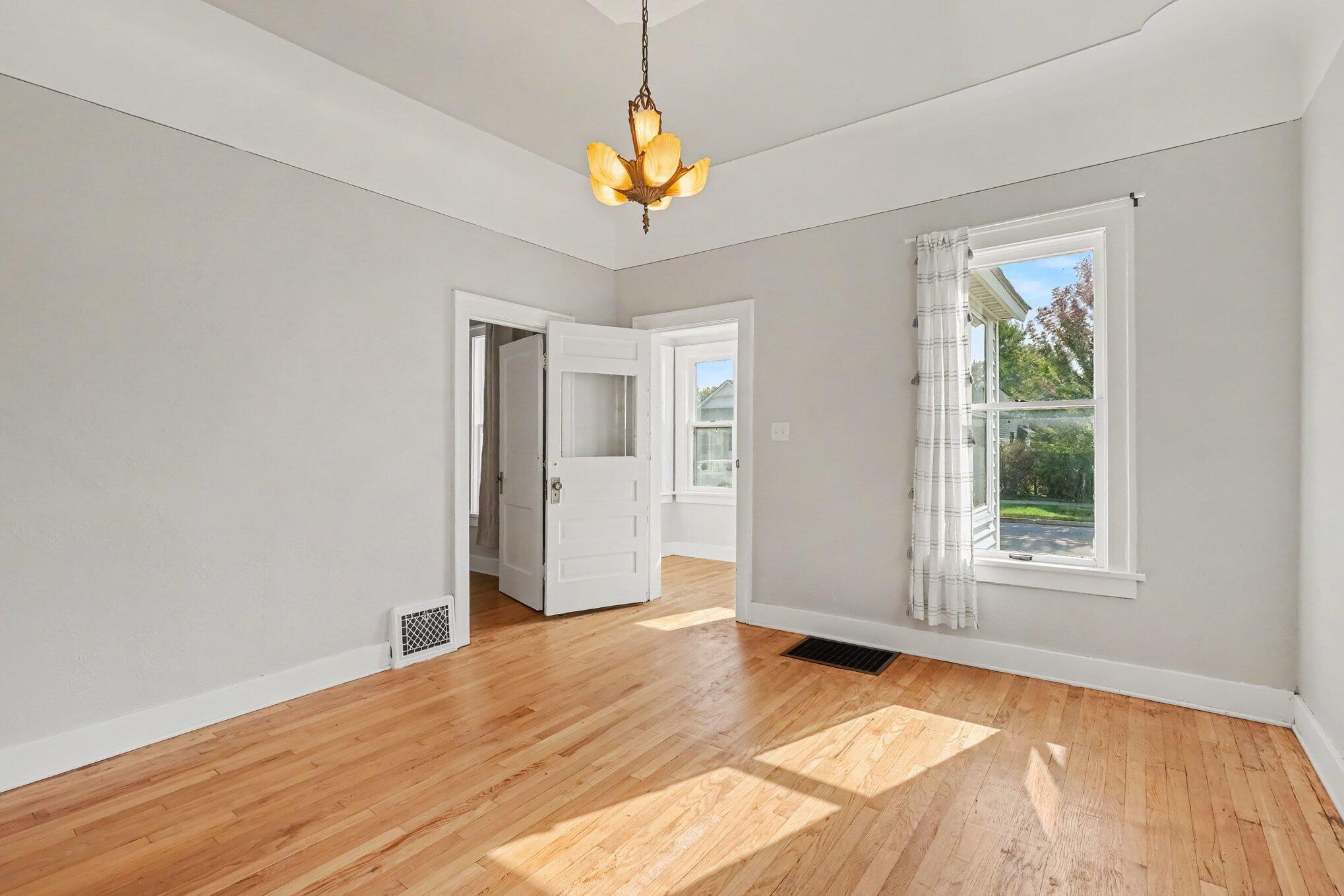 506 W Muskegon Avenue Muskegon MI 49441
