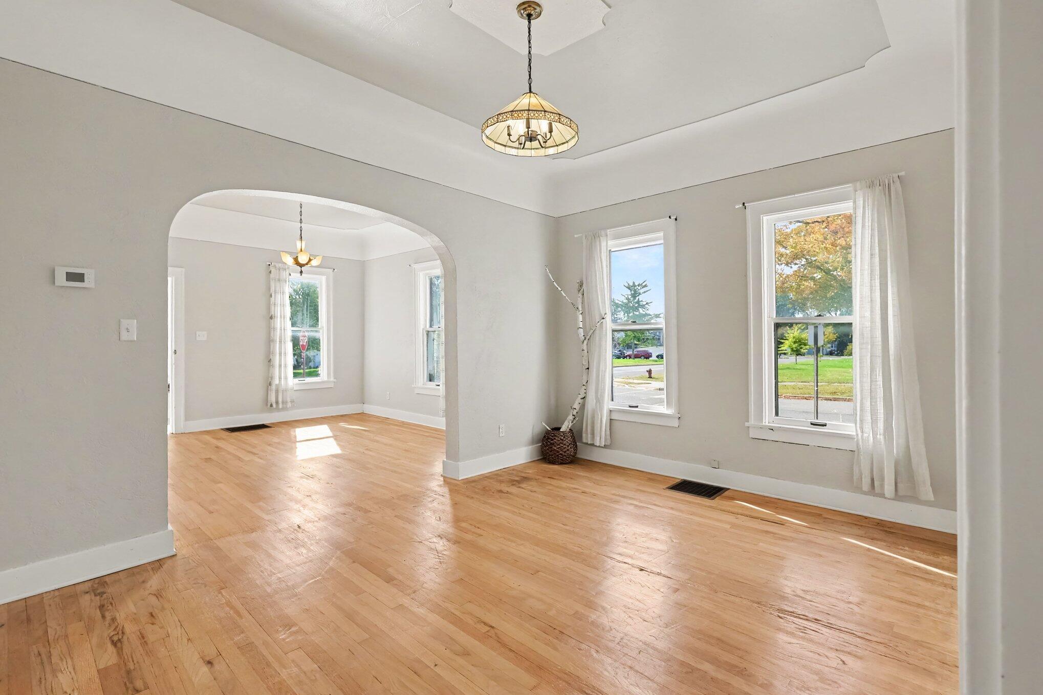 506 W Muskegon Avenue Muskegon MI 49441