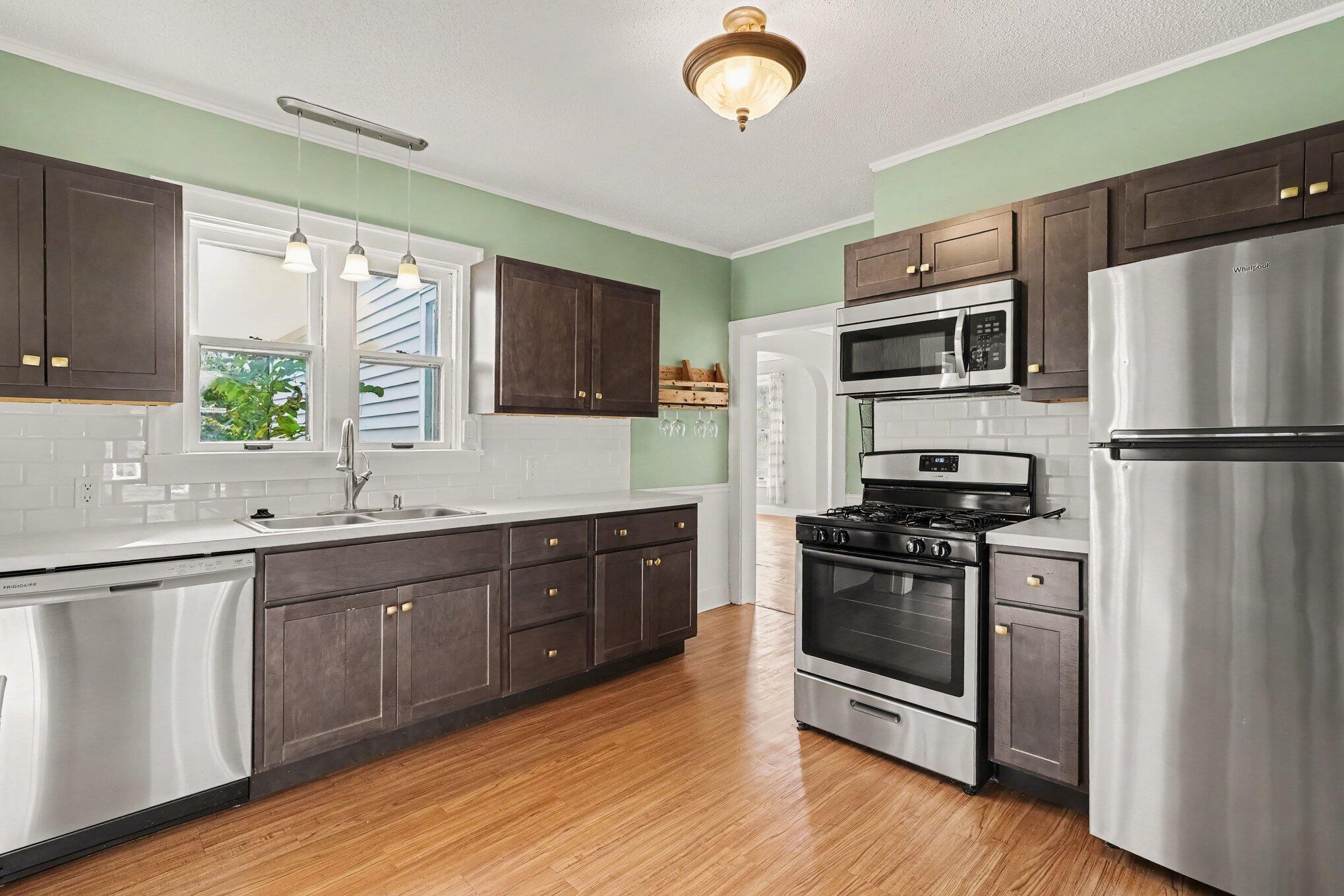 506 W Muskegon Avenue Muskegon MI 49441