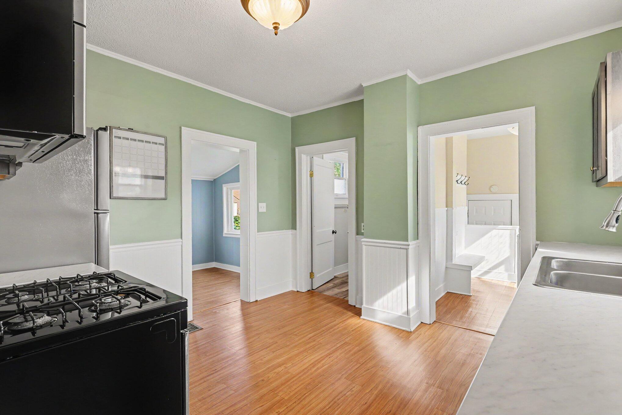 506 W Muskegon Avenue Muskegon MI 49441