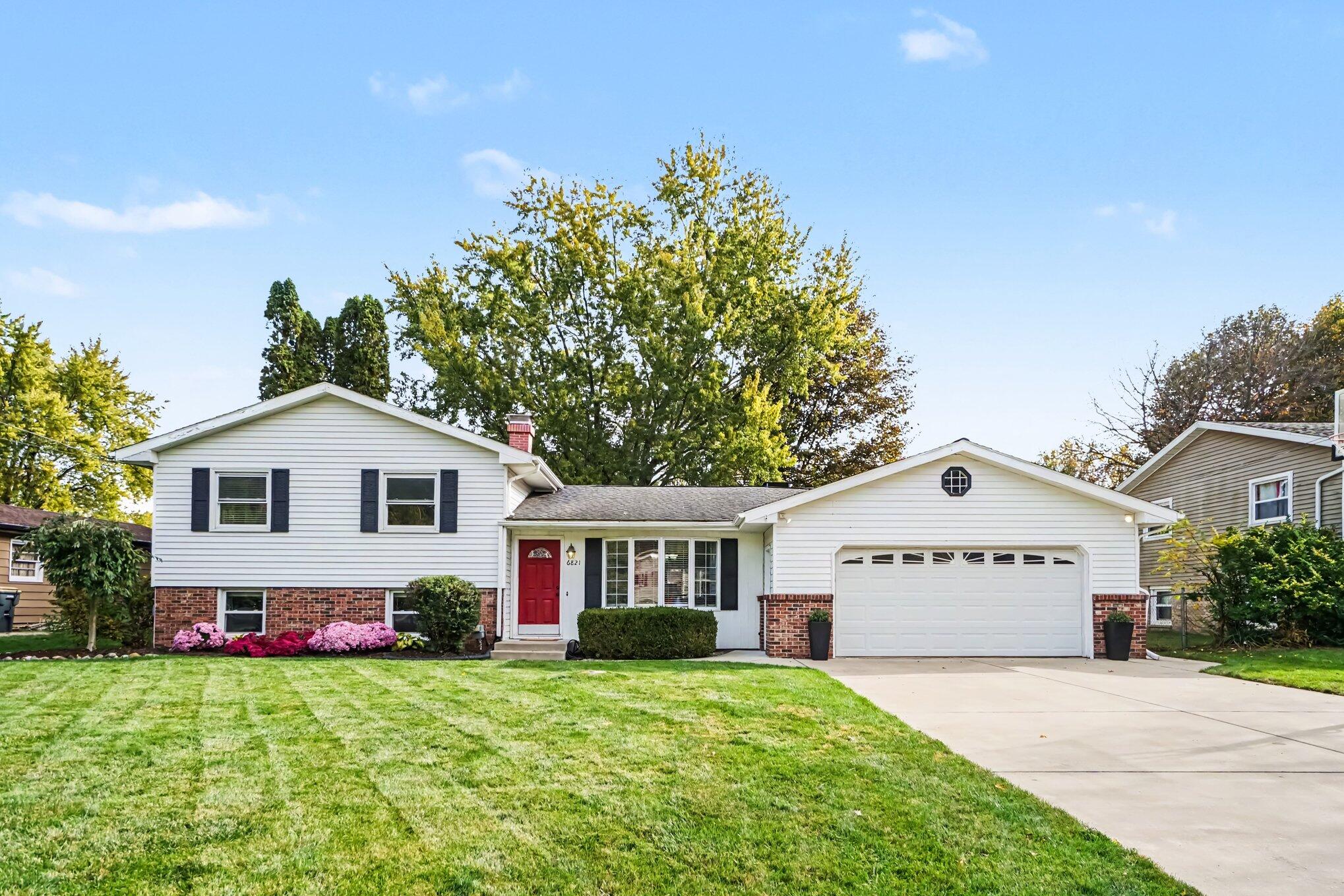 6821 Shoreham Street Portage MI 49024