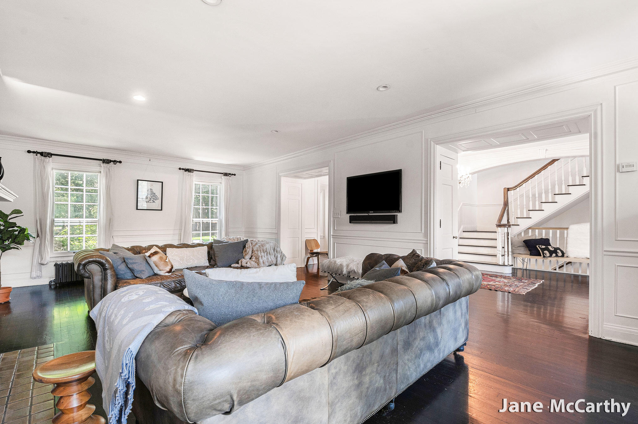 270 Lakeside Drive SE East Grand Rapids MI 49506