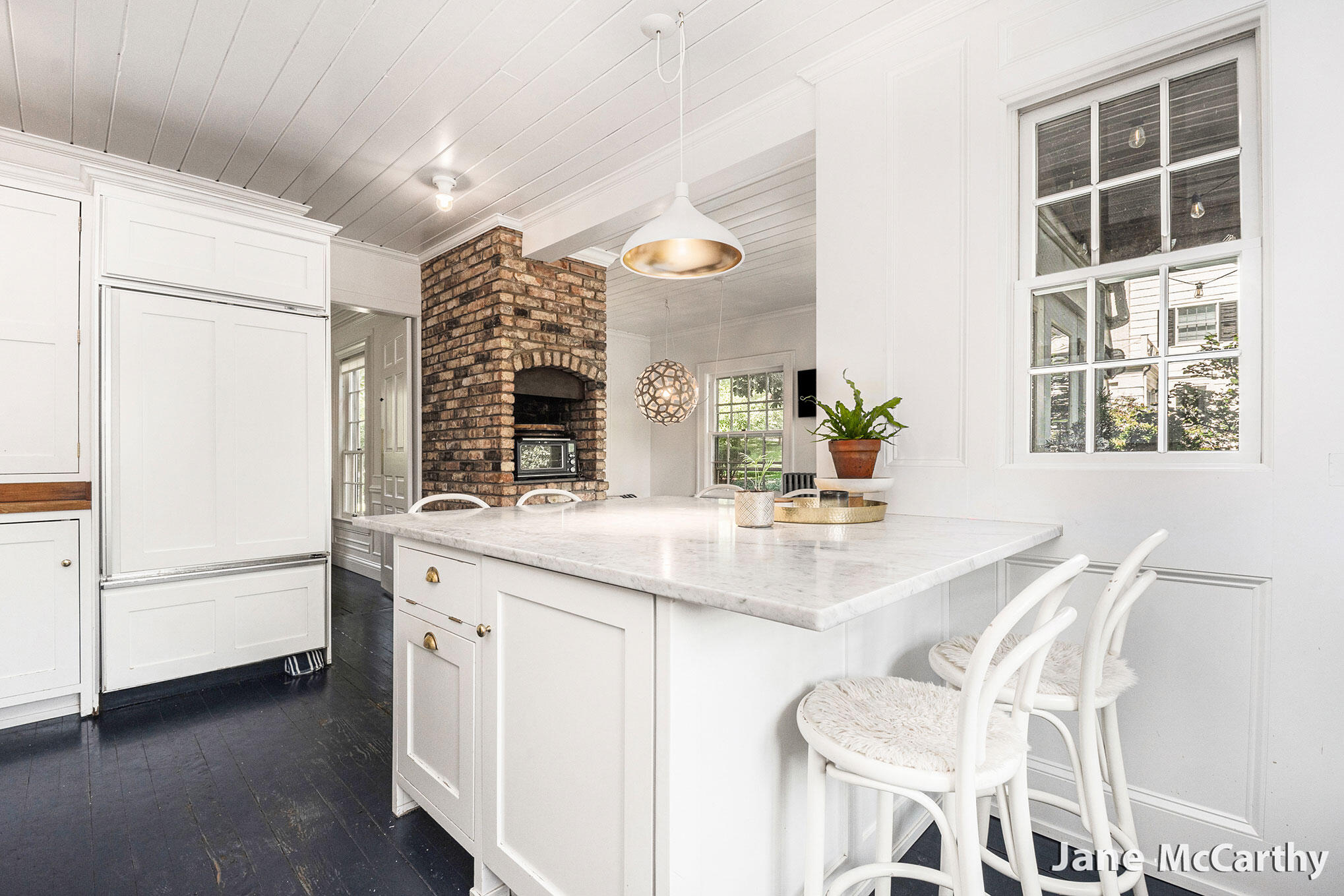 270 Lakeside Drive SE East Grand Rapids MI 49506