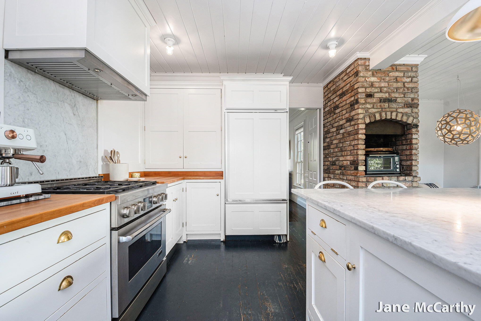 270 Lakeside Drive SE East Grand Rapids MI 49506