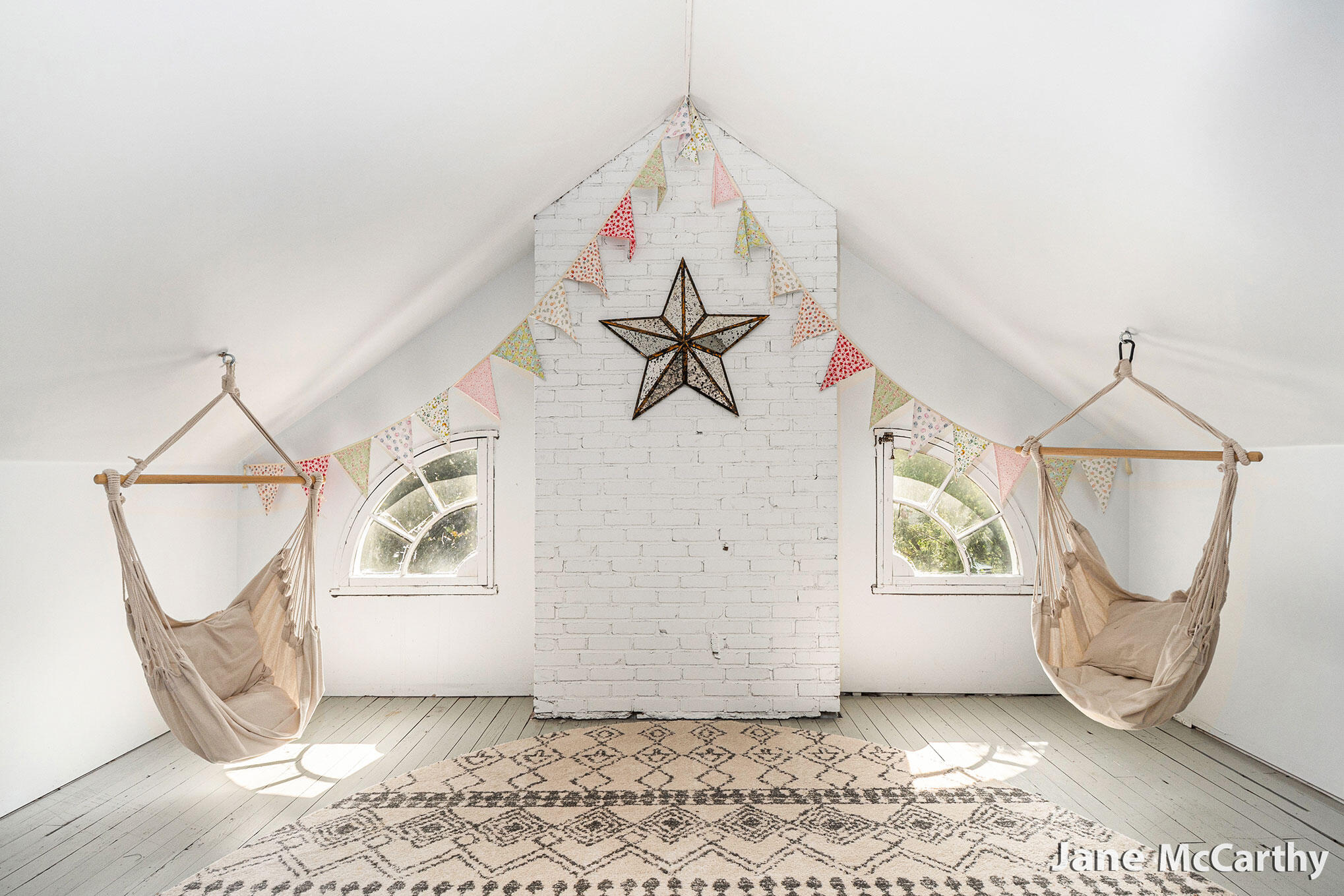 270 Lakeside Drive SE East Grand Rapids MI 49506