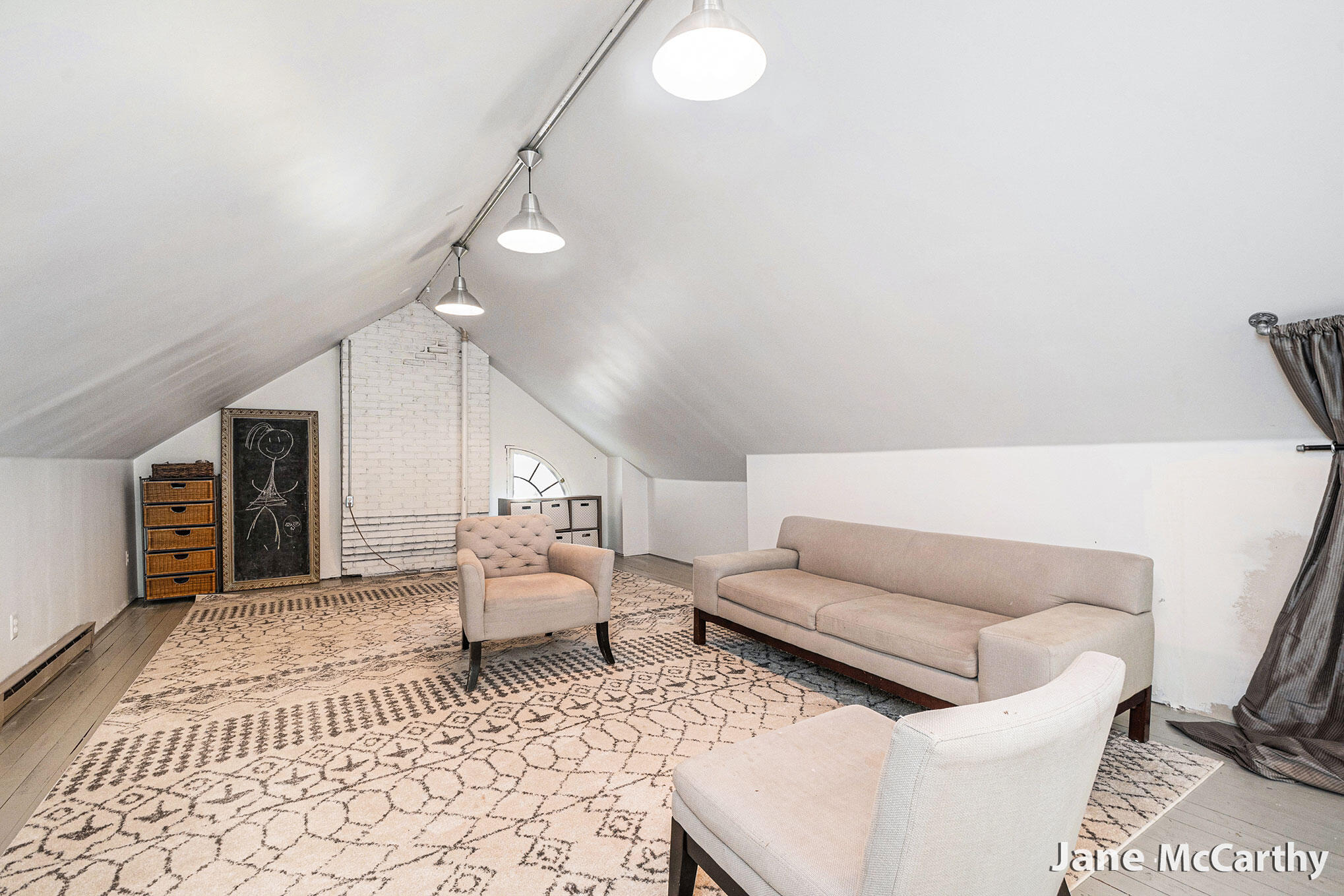 270 Lakeside Drive SE East Grand Rapids MI 49506