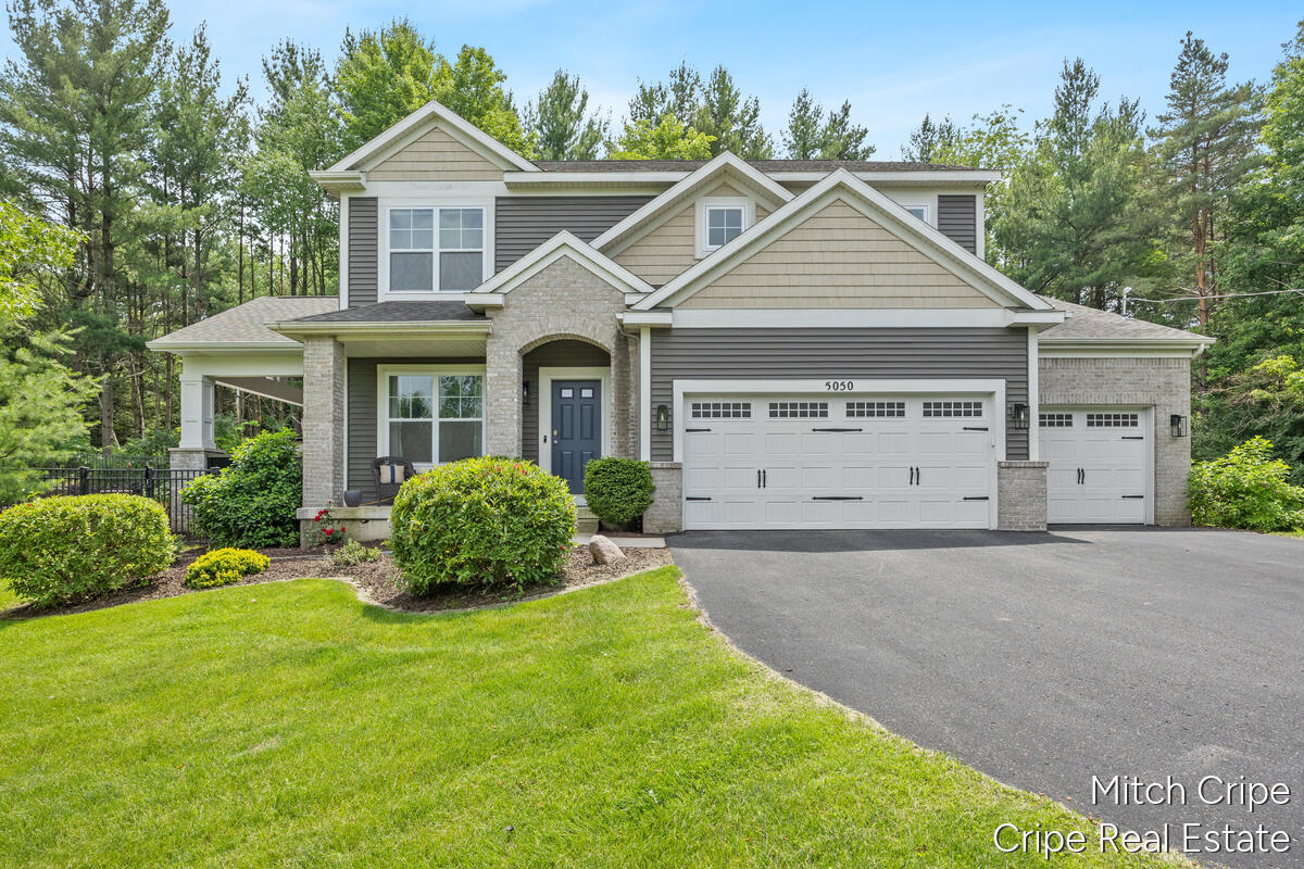5050 Tiamo Lane NE Rockford MI 49341