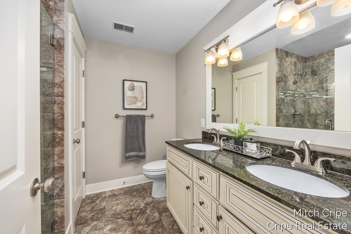 5050 Tiamo Lane NE Rockford MI 49341
