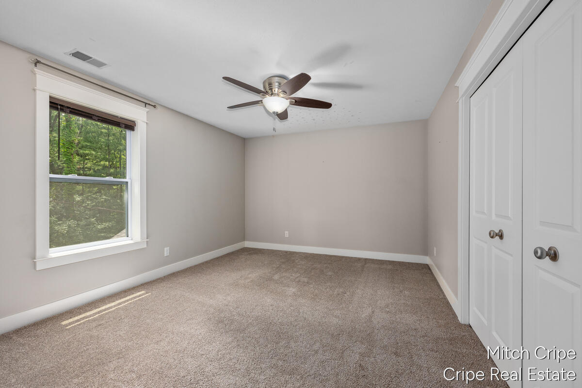 5050 Tiamo Lane NE Rockford MI 49341
