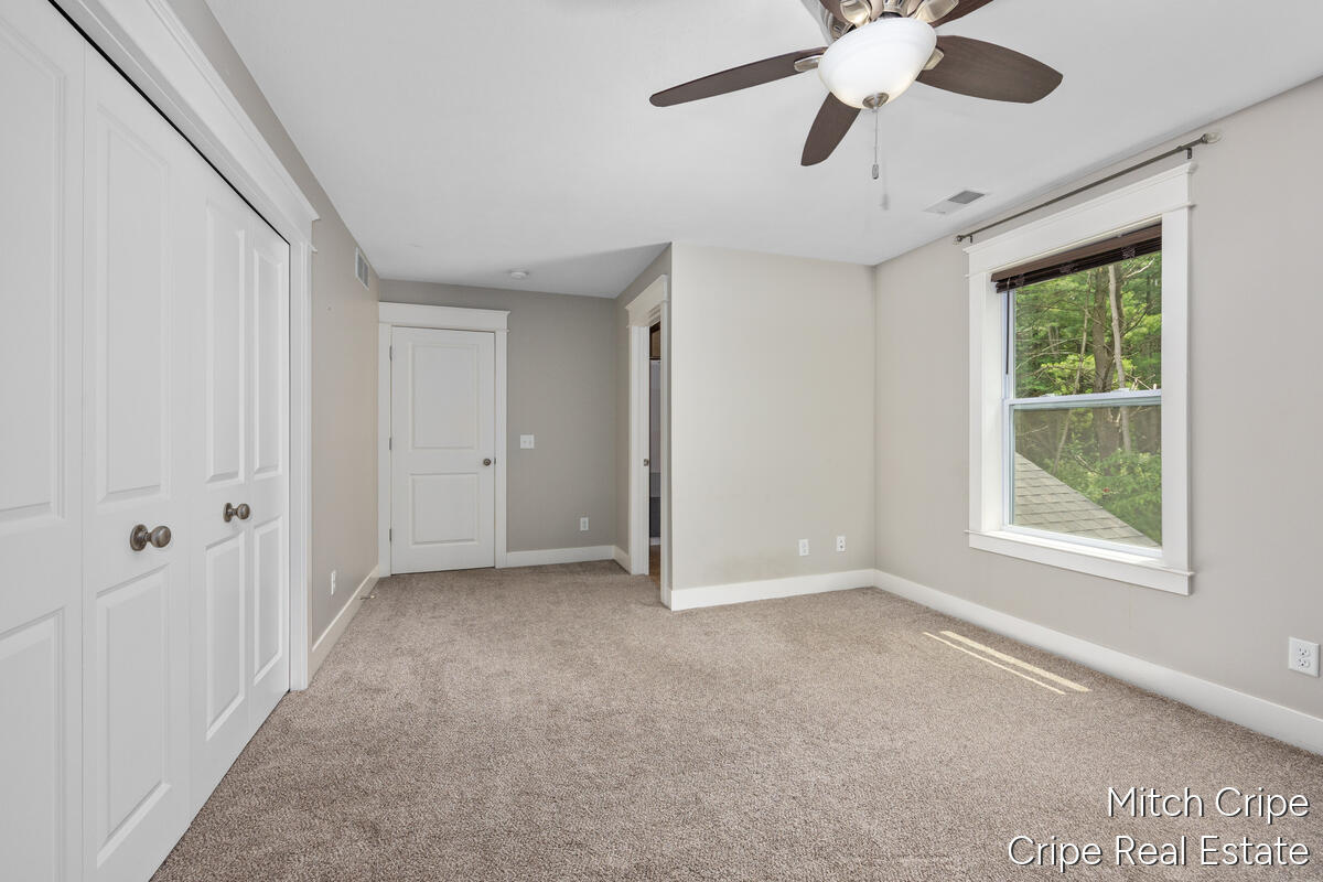 5050 Tiamo Lane NE Rockford MI 49341